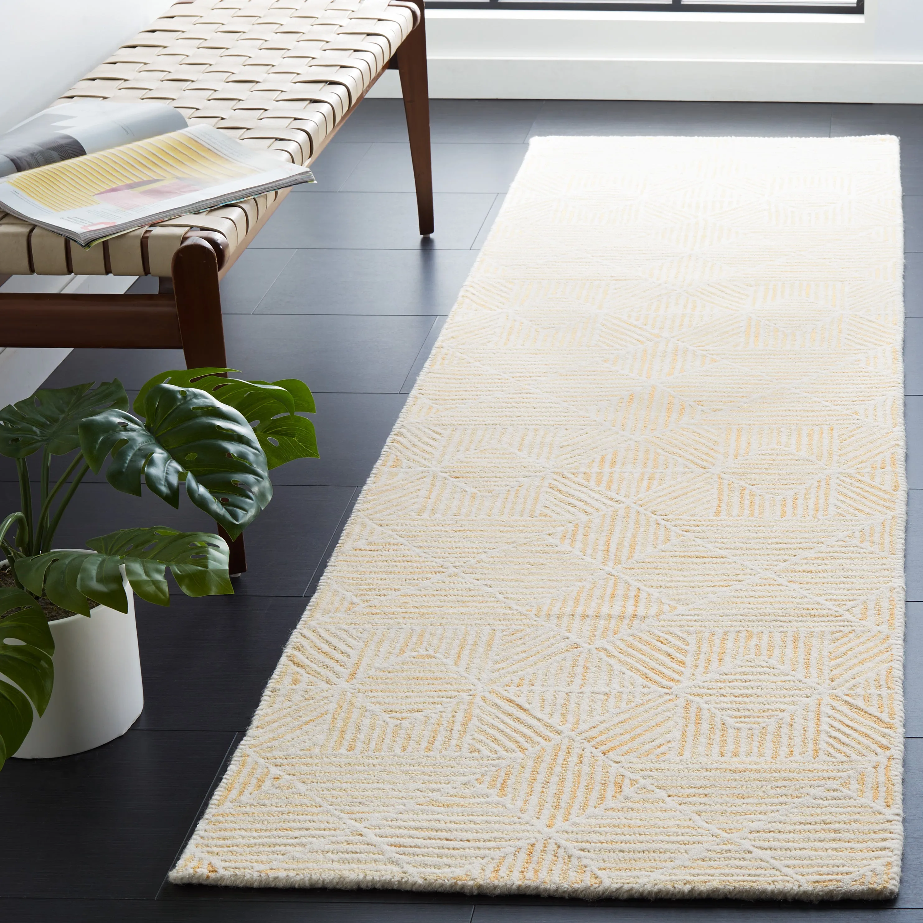 Abstract Hand Made Area Rug, Gold / Ivory Contemporary Style Non-Shedding