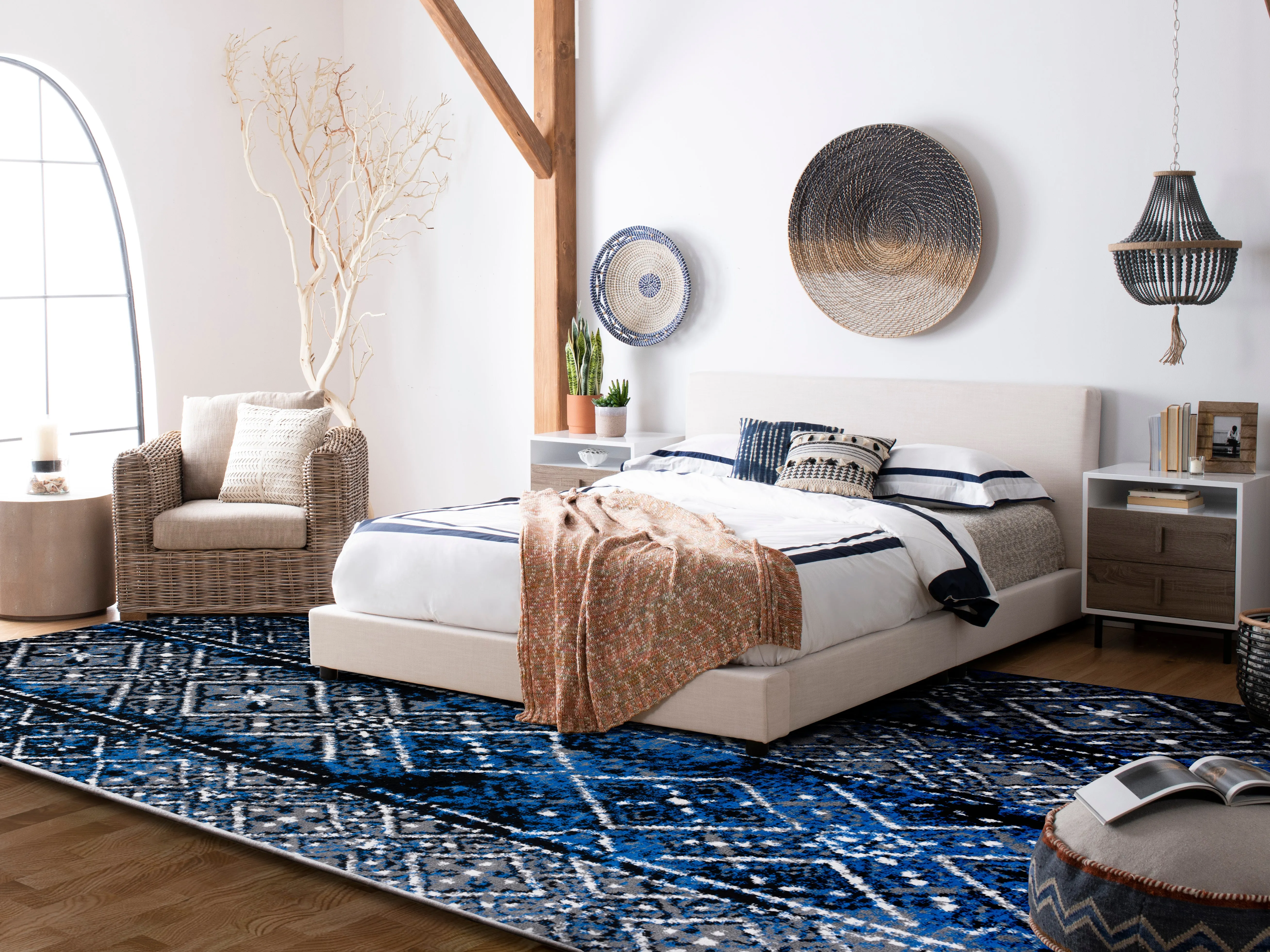 Adirondack Machine Made Area Rug, Blue / Black Traditional Style Easy Care