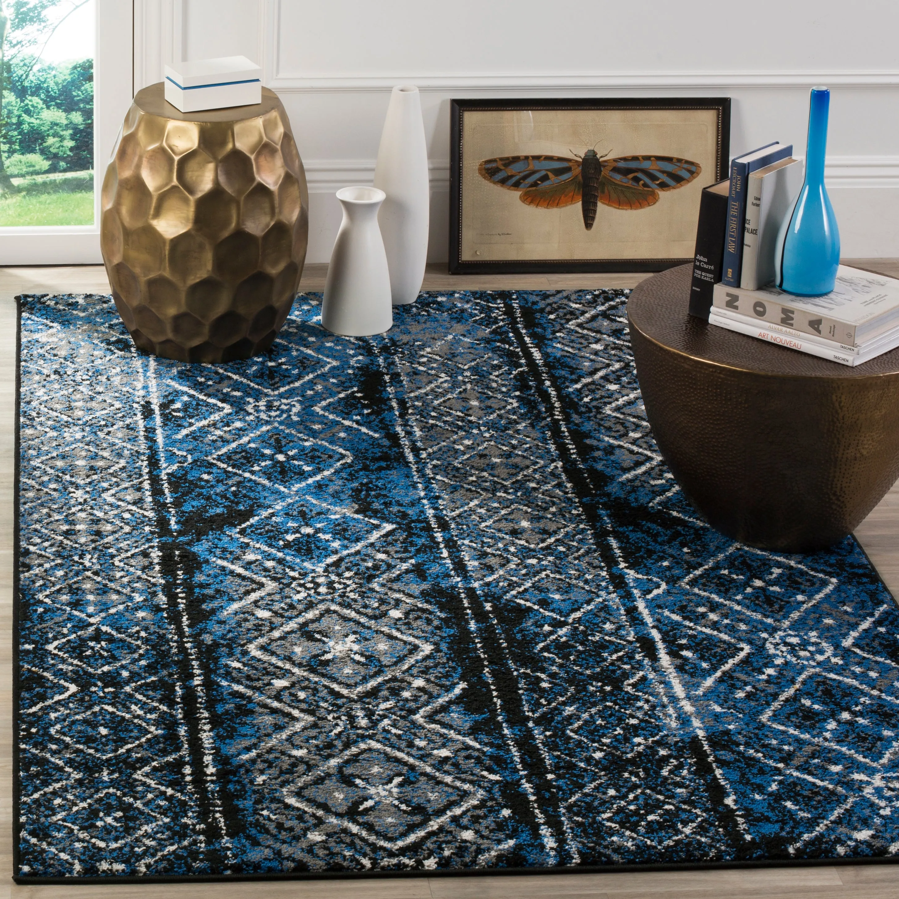 Adirondack Machine Made Area Rug, Blue / Black Traditional Style Easy Care
