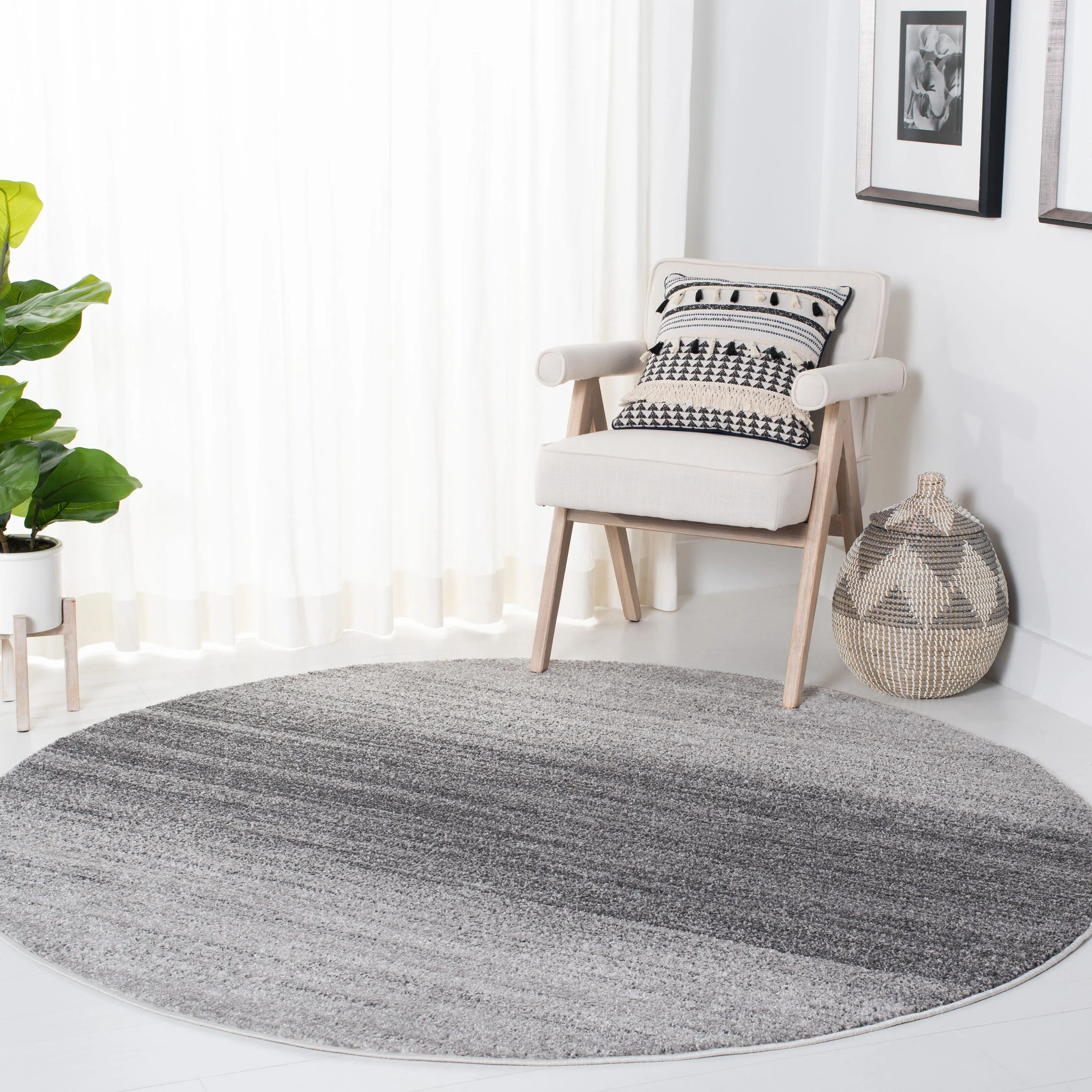 Adirondack Machine Made Area Rug, Grey / Ivory Contemporary Style Easy Care