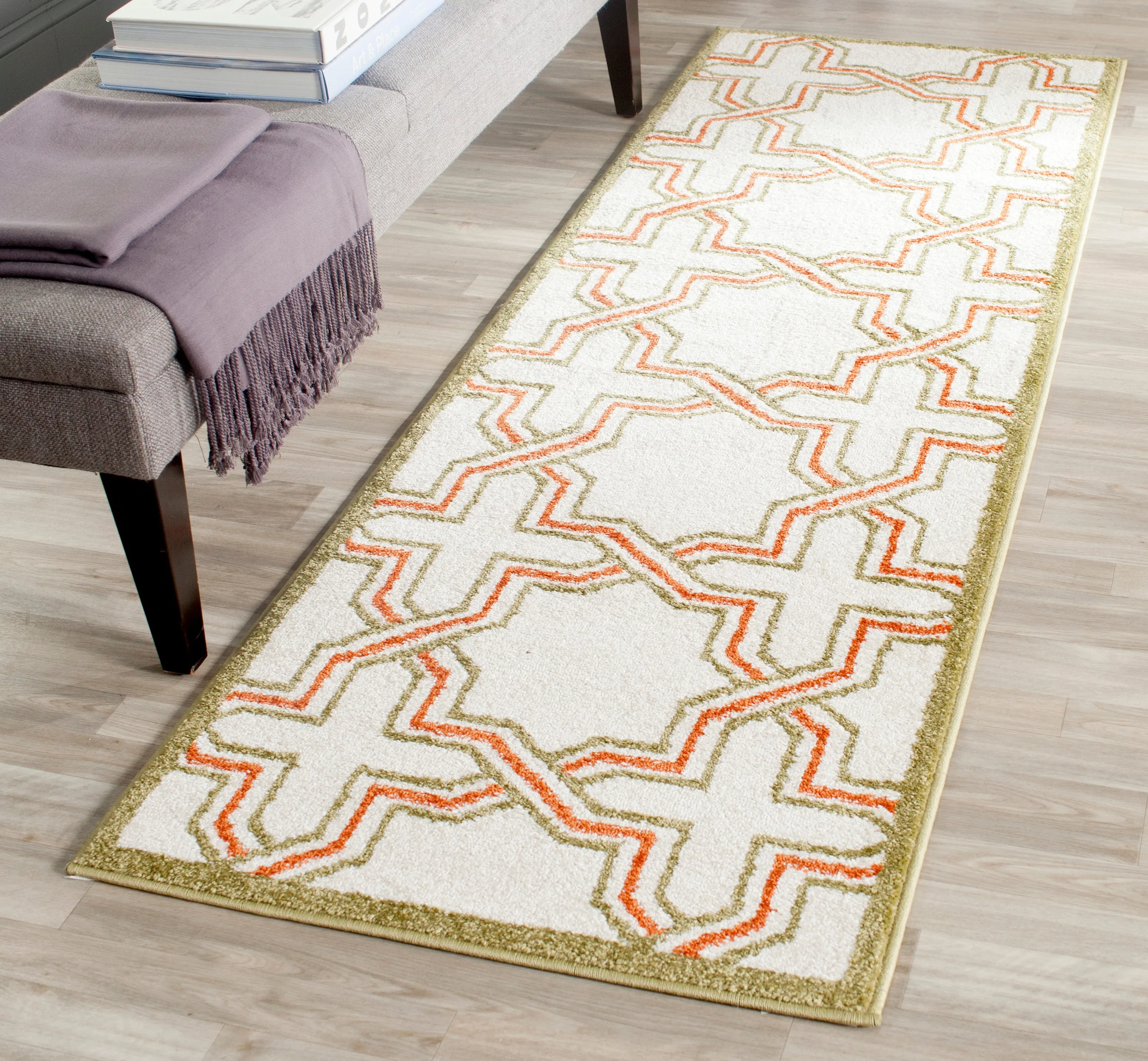 Amherst Machine Made Area Rug, Ivory / Light Green Contemporary Style Easy Care