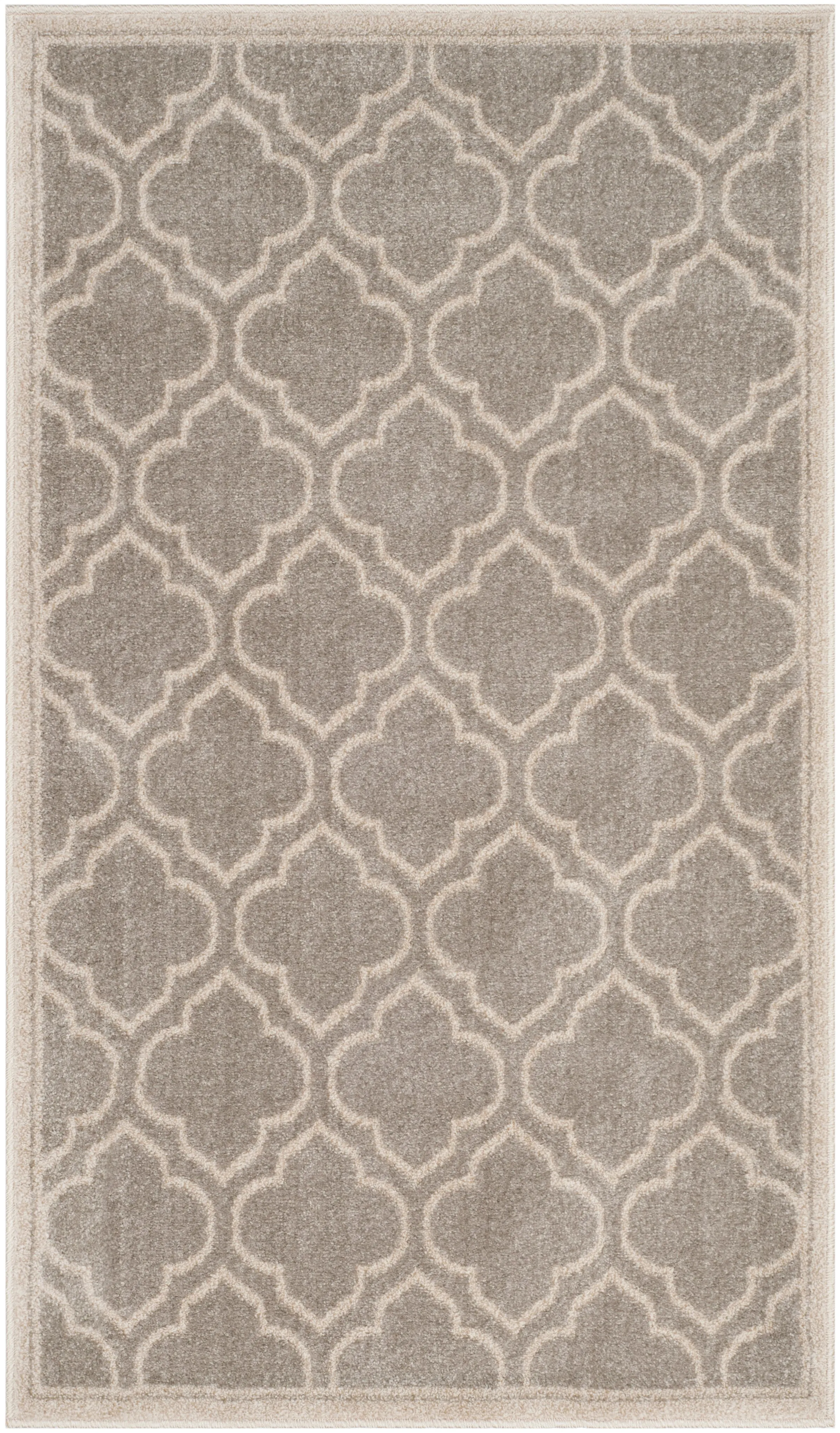 Amherst Machine Made Area Rug, Light Grey / Ivory Contemporary Style Easy Care