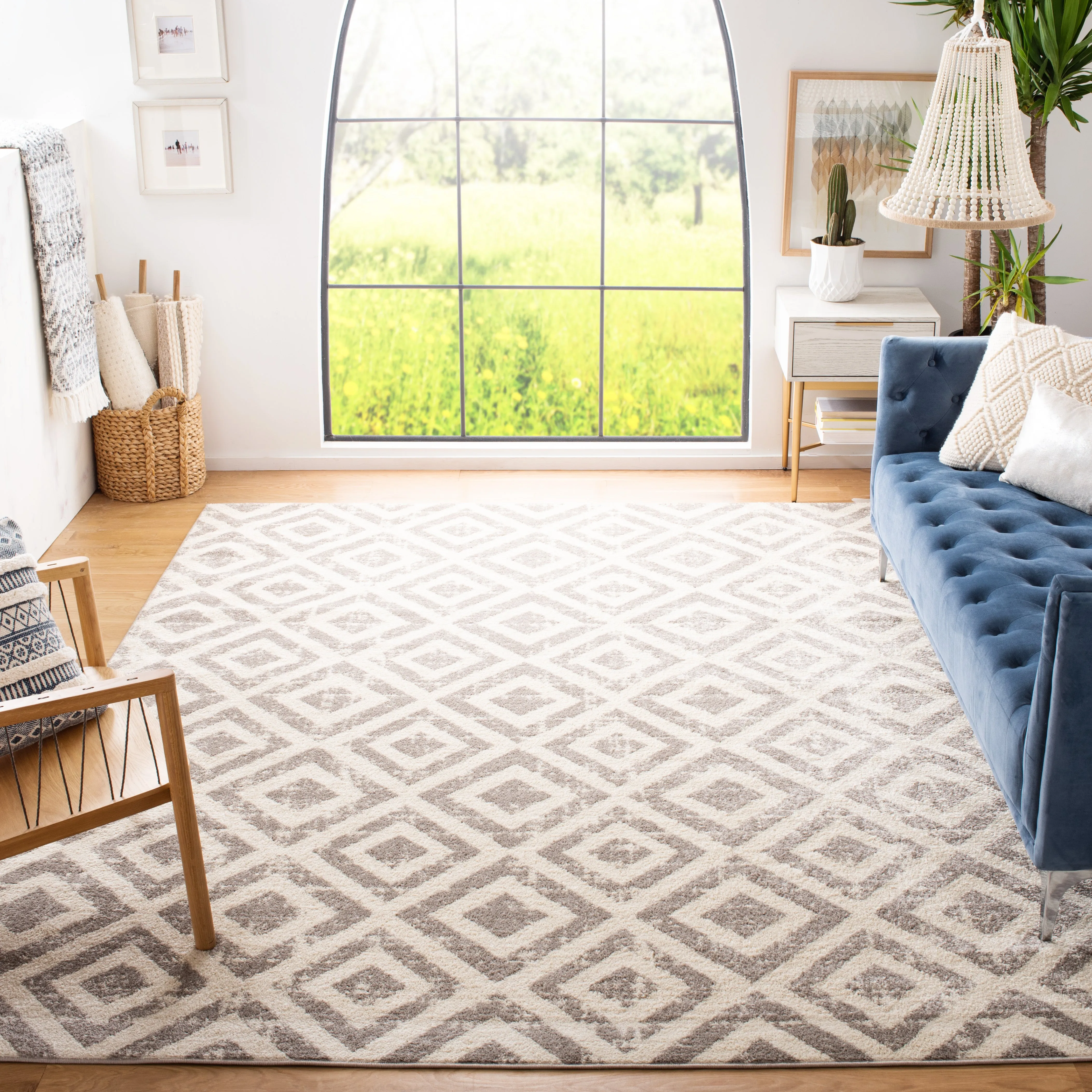 Amsterdam Machine Made Area Rug, Ivory / Mauve Contemporary Style Easy Care