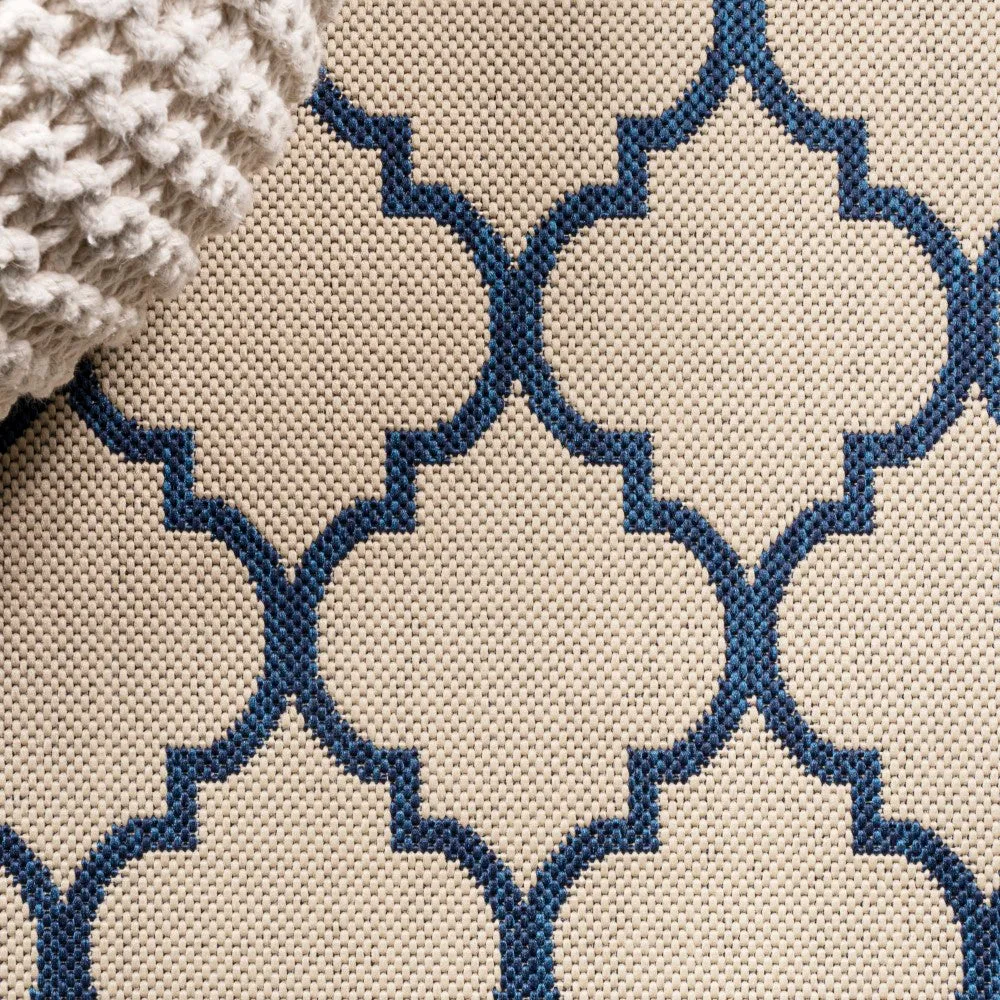 Arabesque Ogee Trellis Indoor/Outdoor  Area Rug