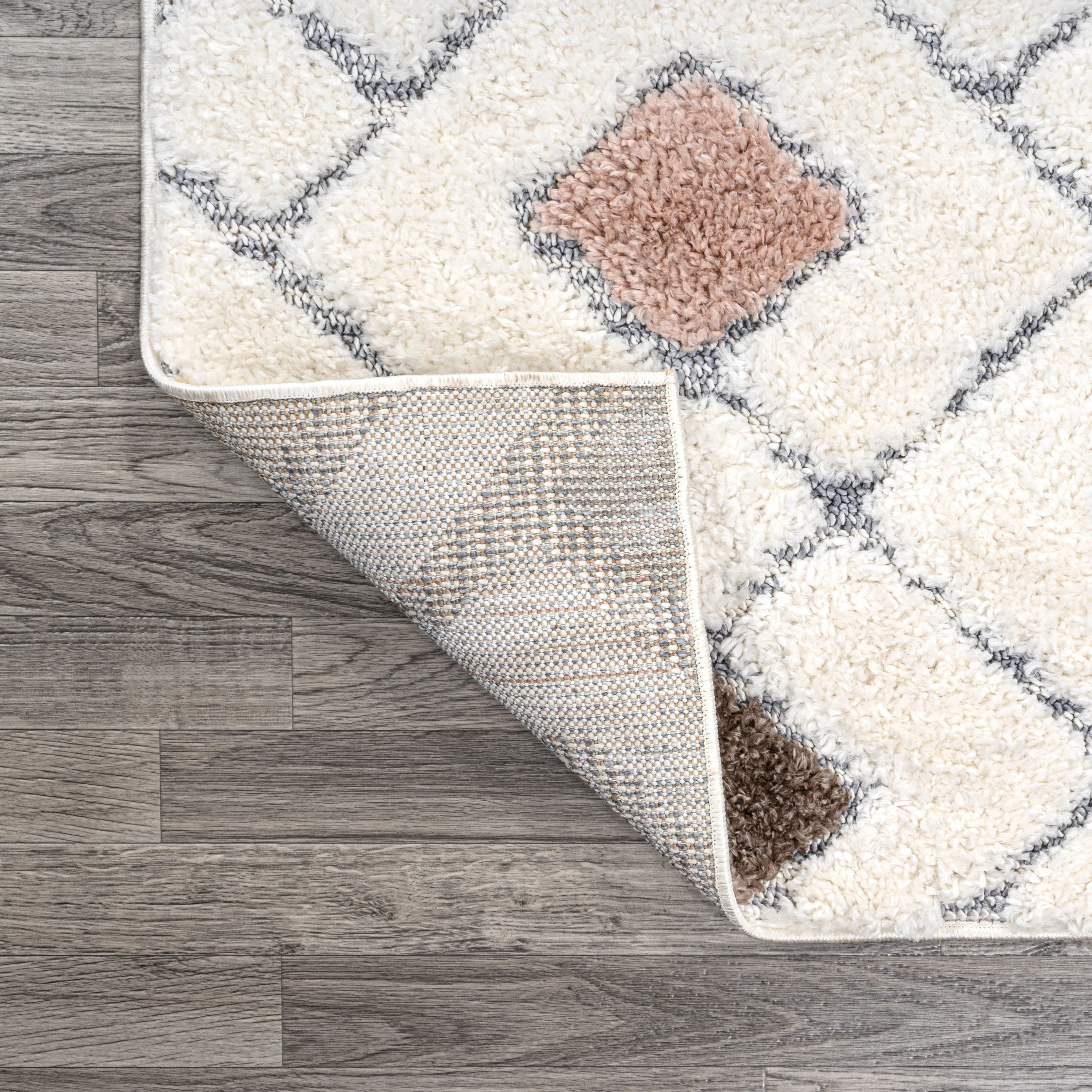 Astrid Retro Trellis High-Low Multi/Cream Area Rug