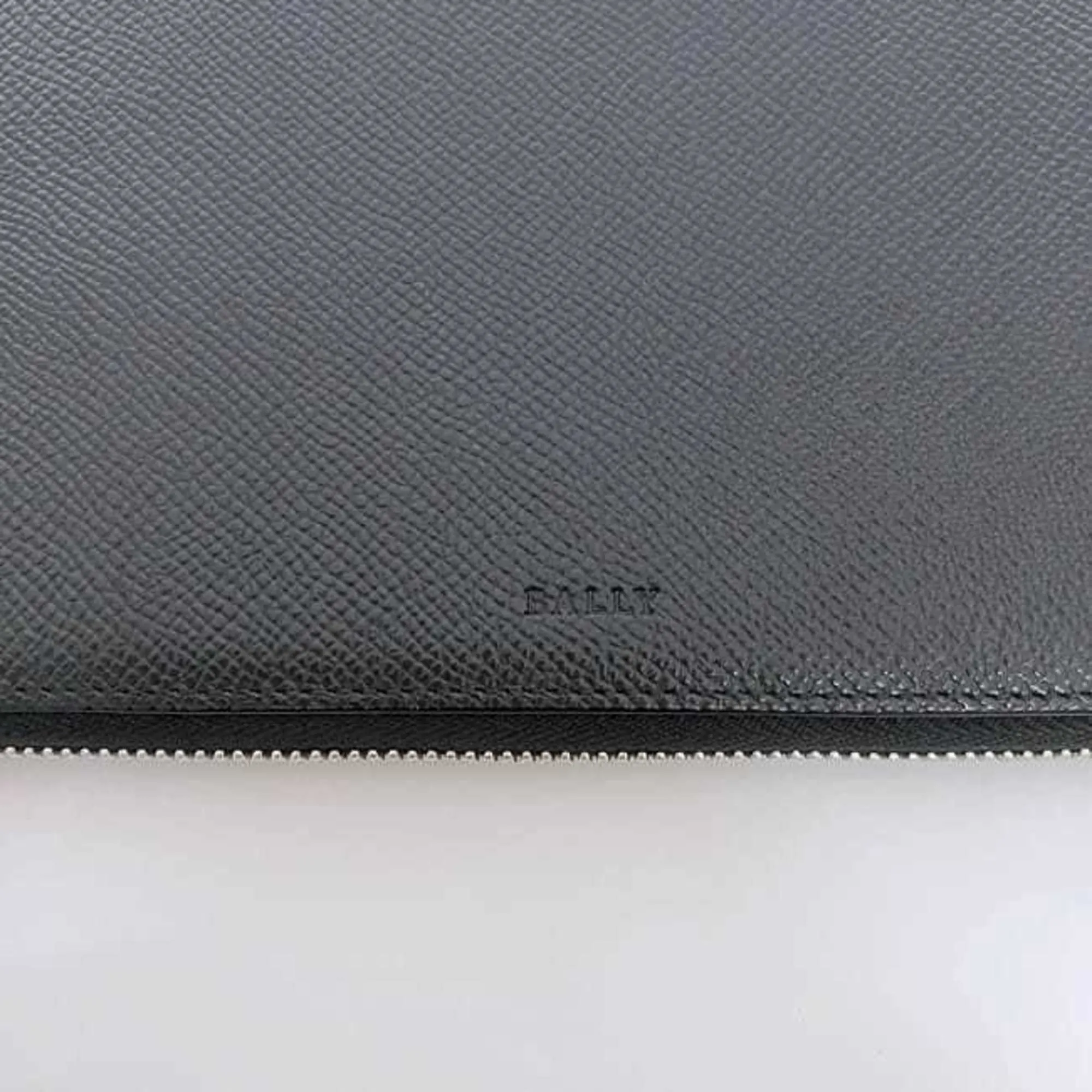 Bally Leather Long Wallet (Bi-Fold) (Pre-Owned)