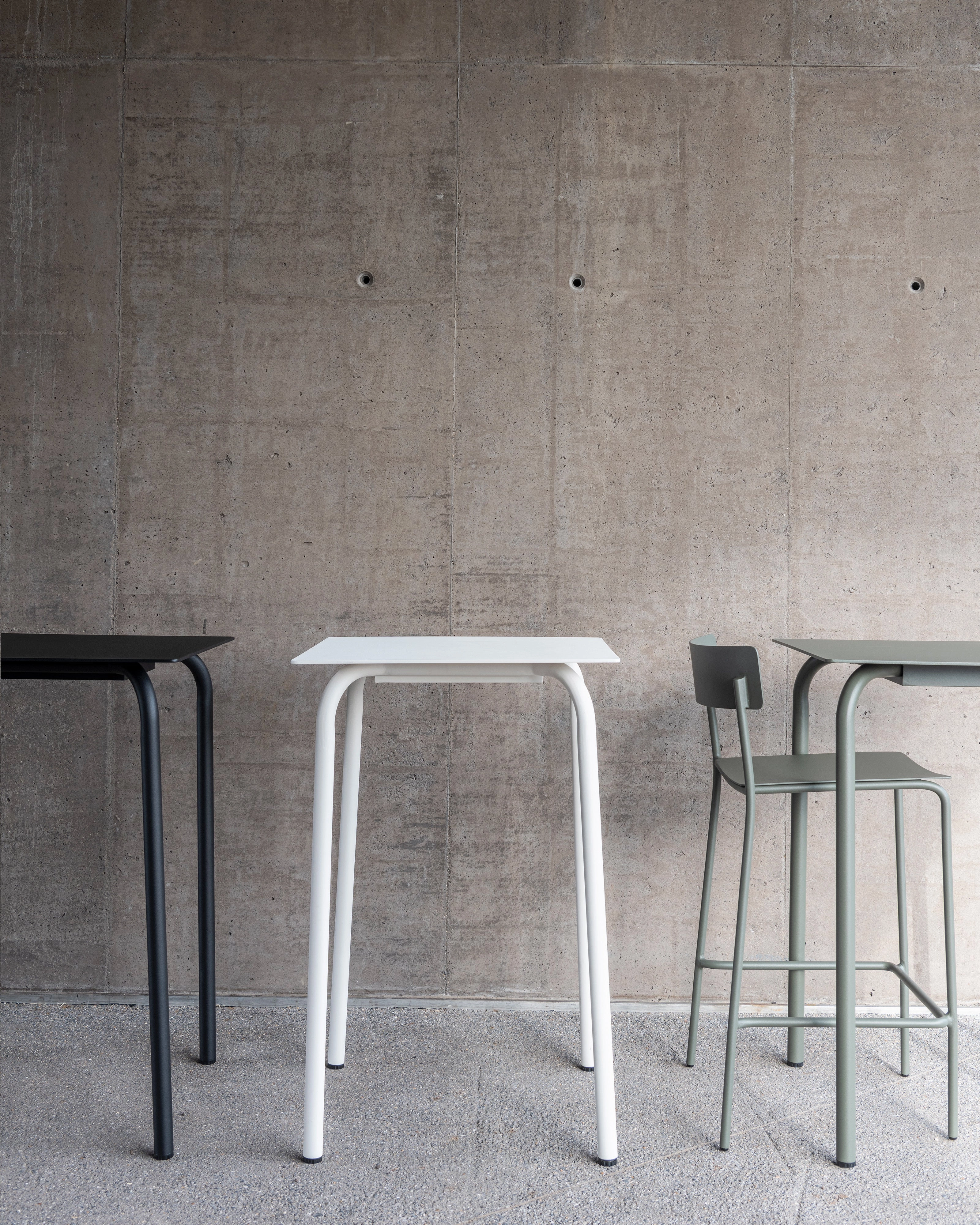 Bar stool aluminium black August