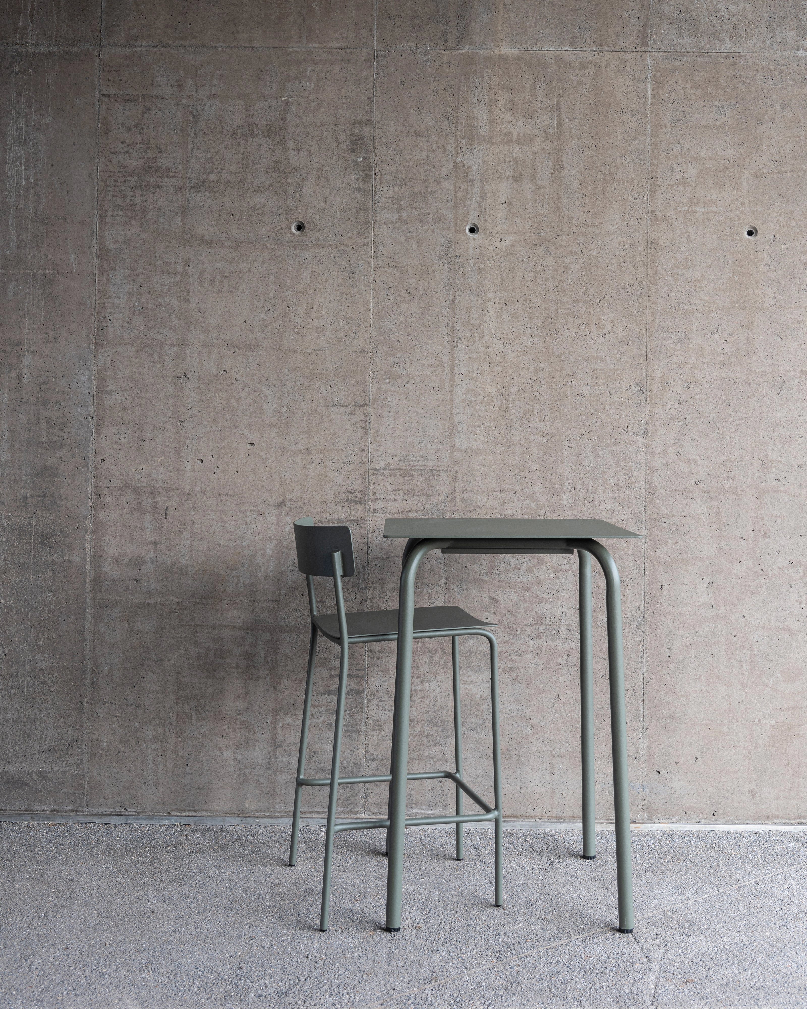 Bar table aluminium eucalyptus green August