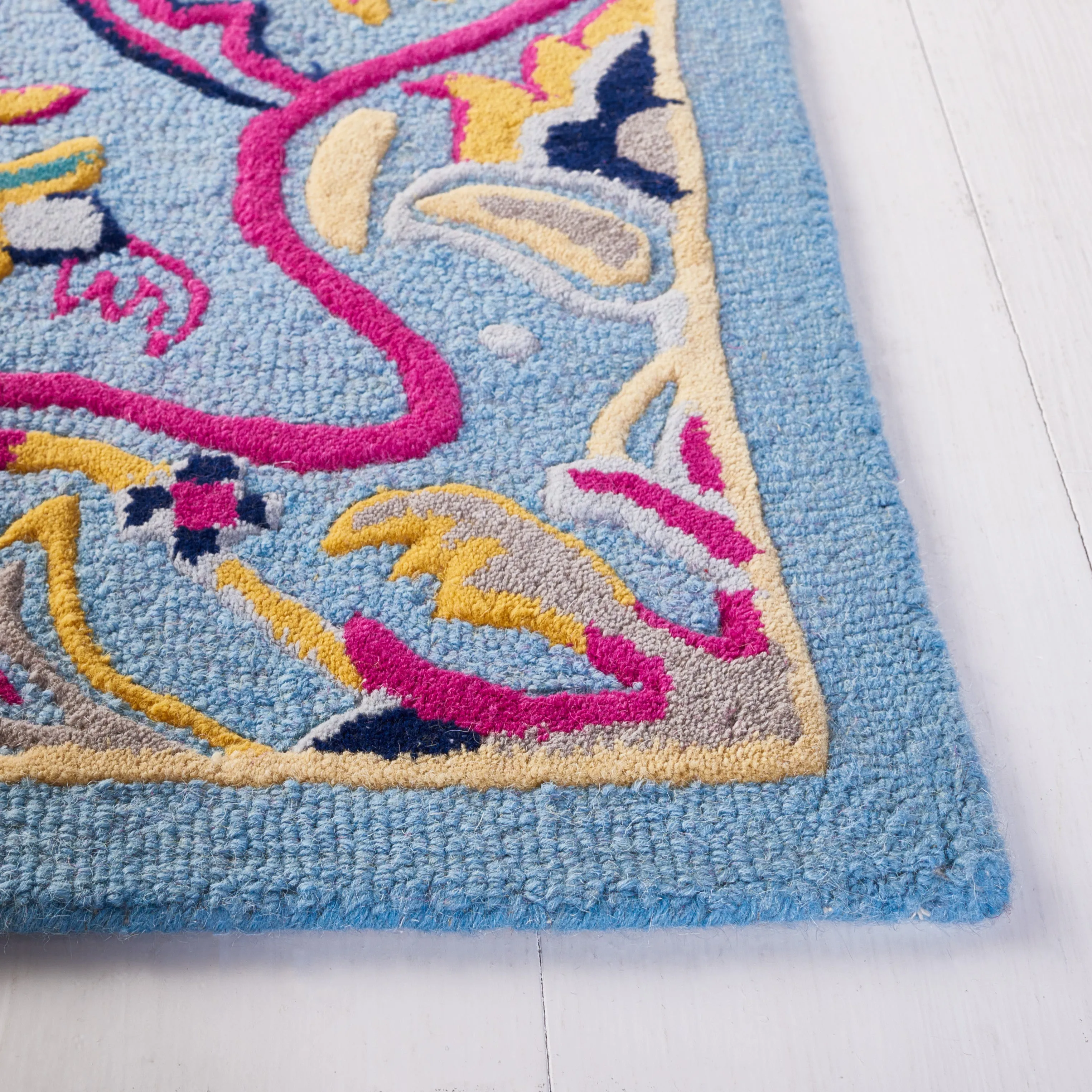 Bellagio Hand Made Area Rug, Light Blue / Multi Traditional Style Non-Shedding