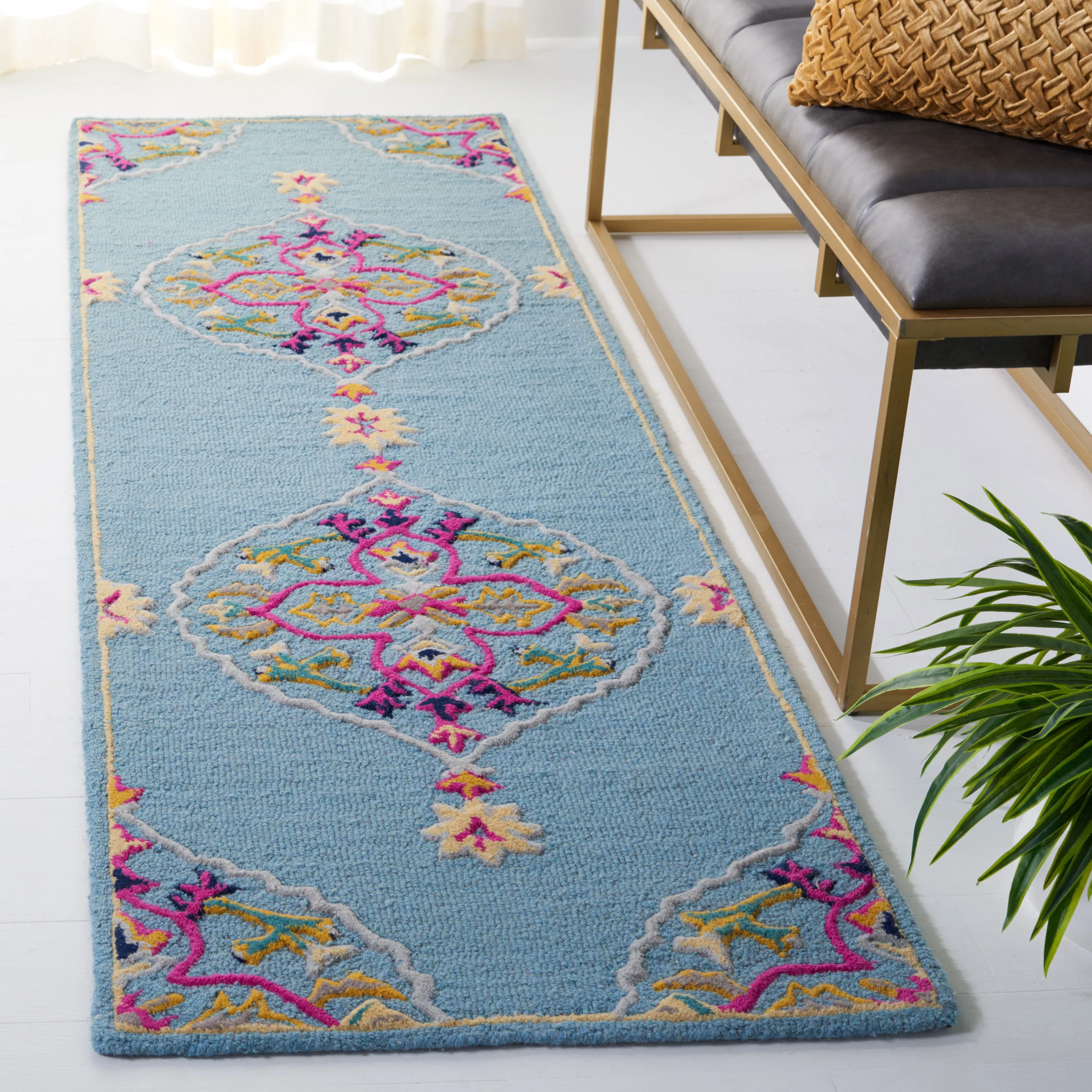 Bellagio Hand Made Area Rug, Light Blue / Multi Traditional Style Non-Shedding