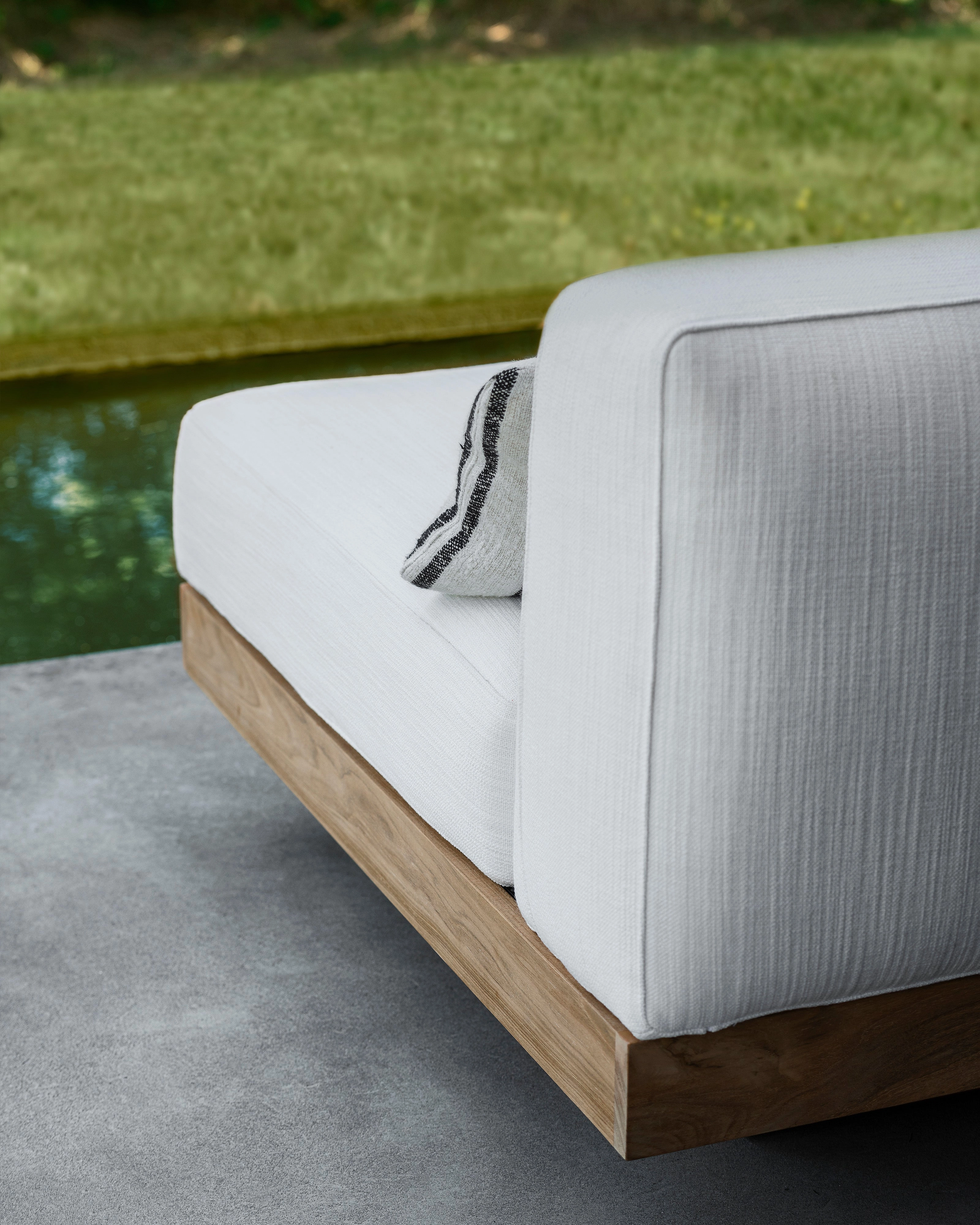 Bench one seater incl cushion outdoor white  Rudolph