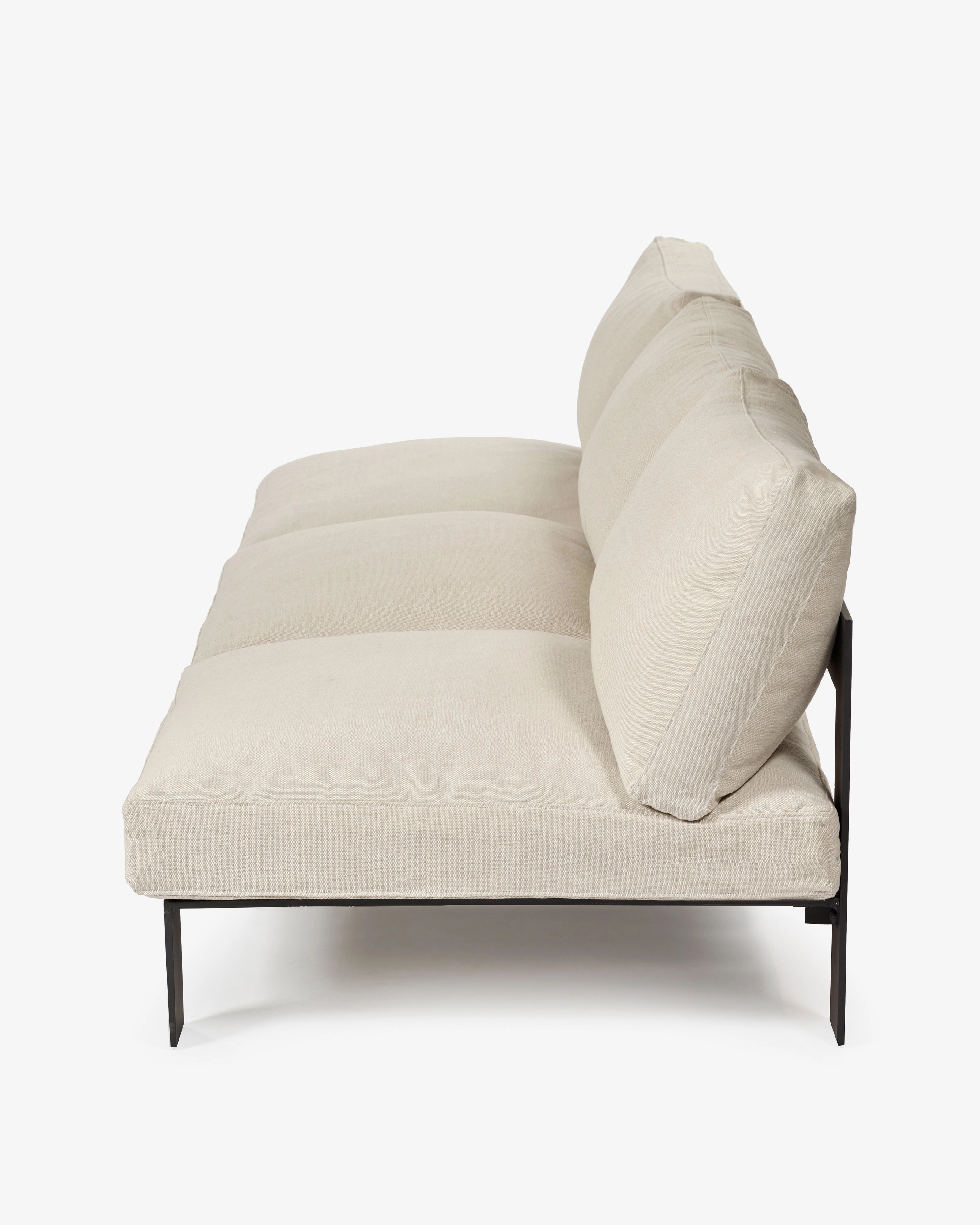 Bench three seater incl cushion outdoor beige