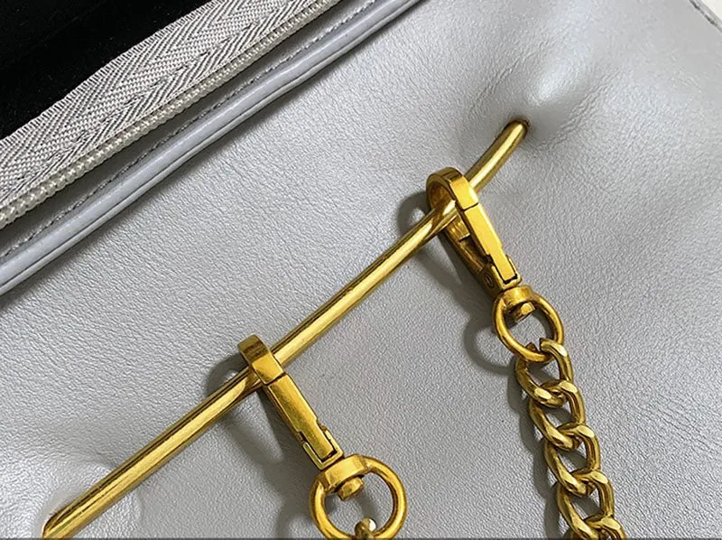 Big Pin style Handbag