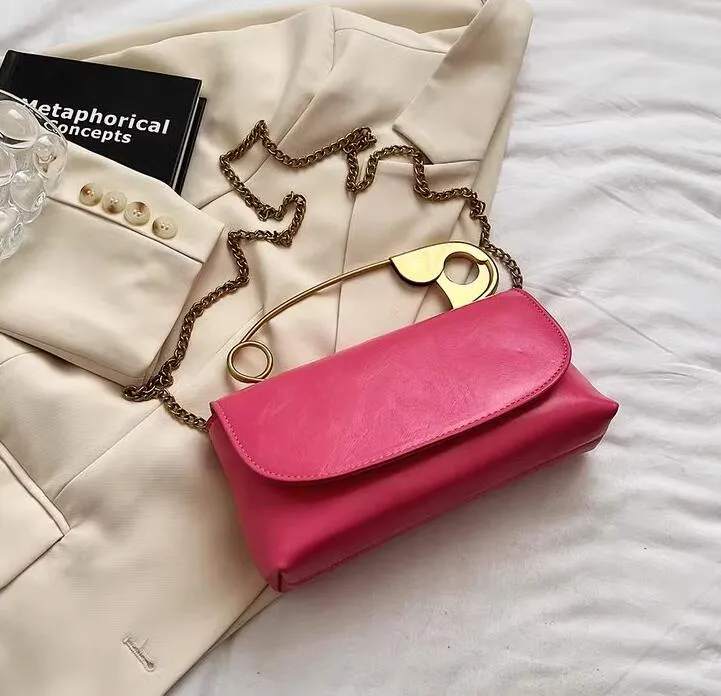 Big Pin style Handbag
