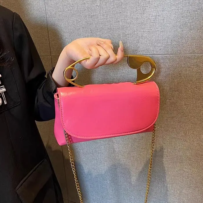 Big Pin style Handbag