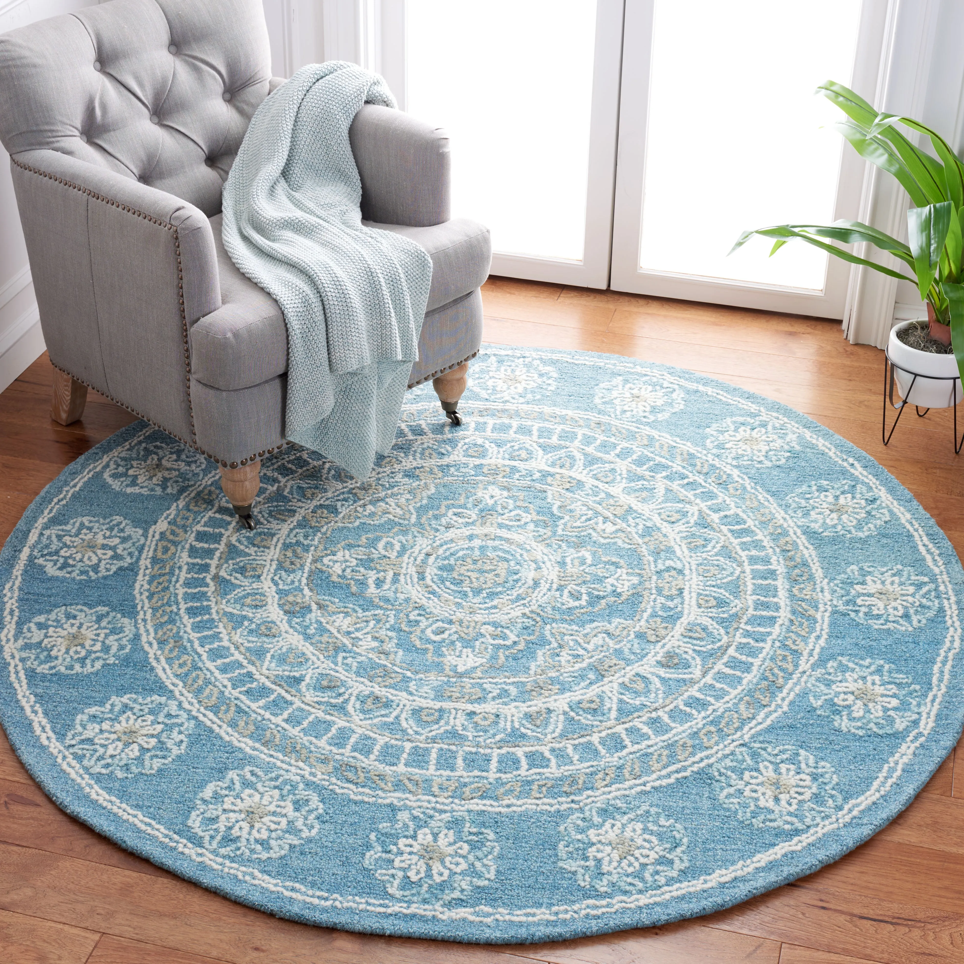 Blossom Hand Made Area Rug, Blue / Ivory Traditional Style Non-Shedding