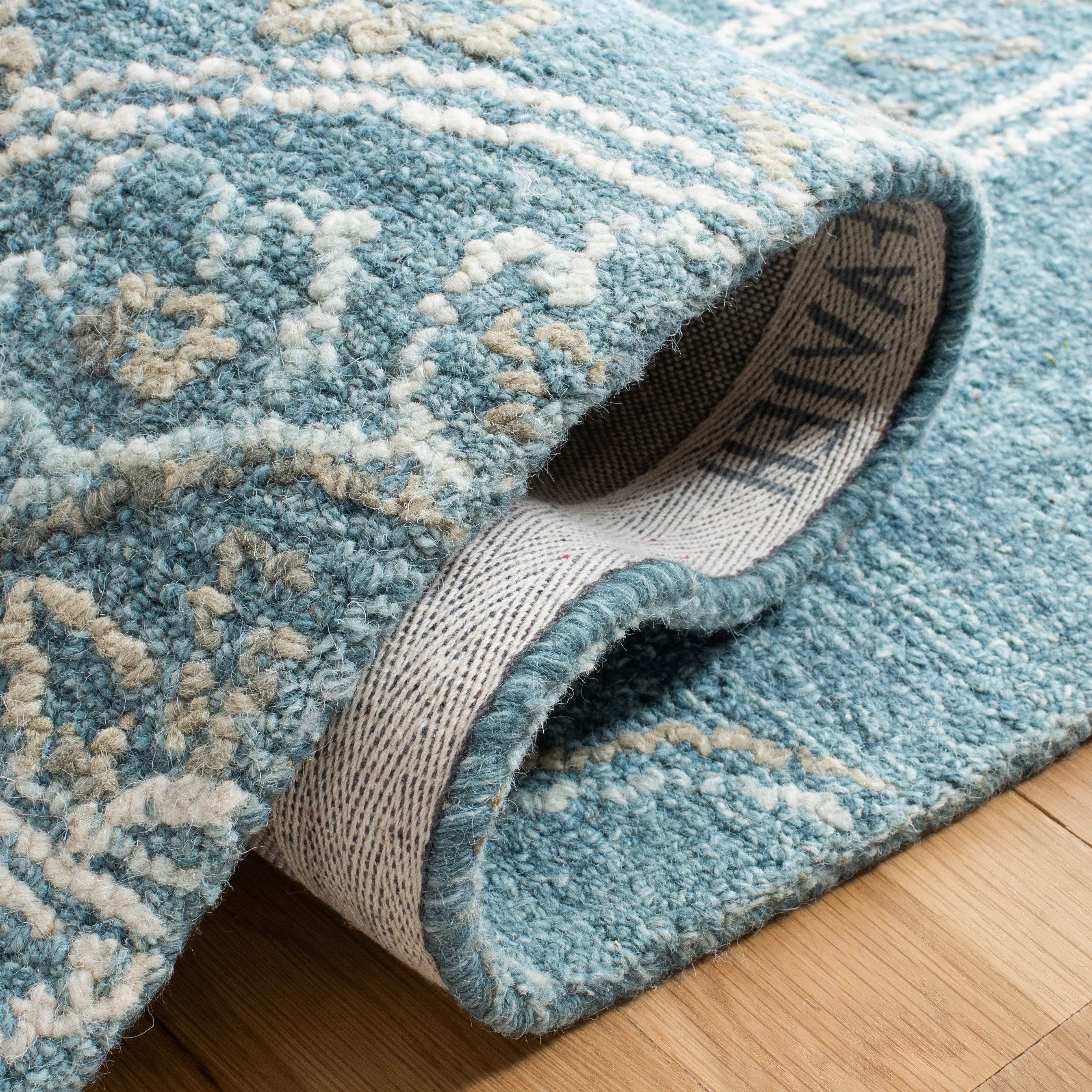 Blossom Hand Made Area Rug, Blue / Ivory Traditional Style Non-Shedding