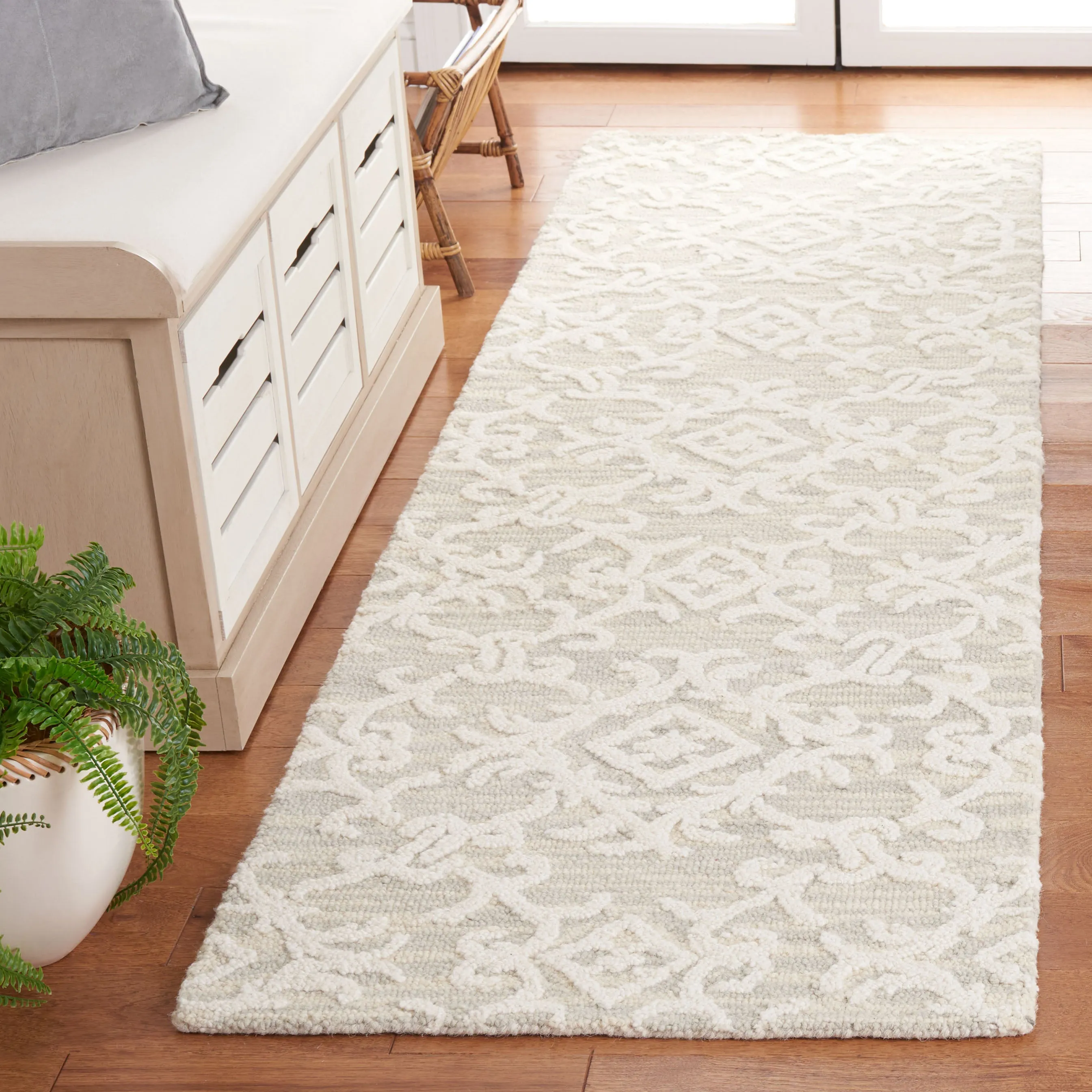 Blossom Hand Made Area Rug, Grey / Ivory Traditional Style Non-Shedding