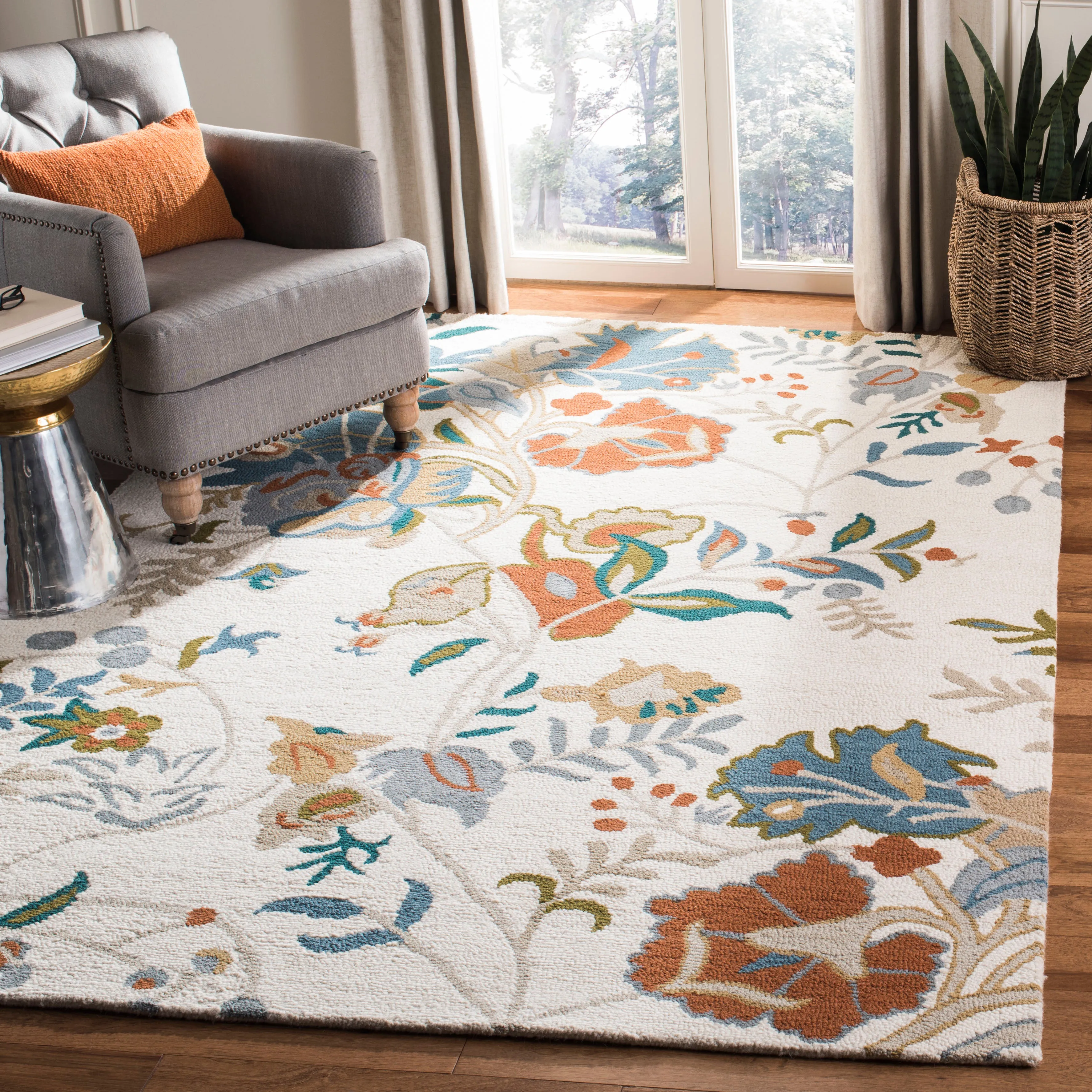 Blossom Hand Made Area Rug, Ivory / Blue Country Floral Style Non-Shedding