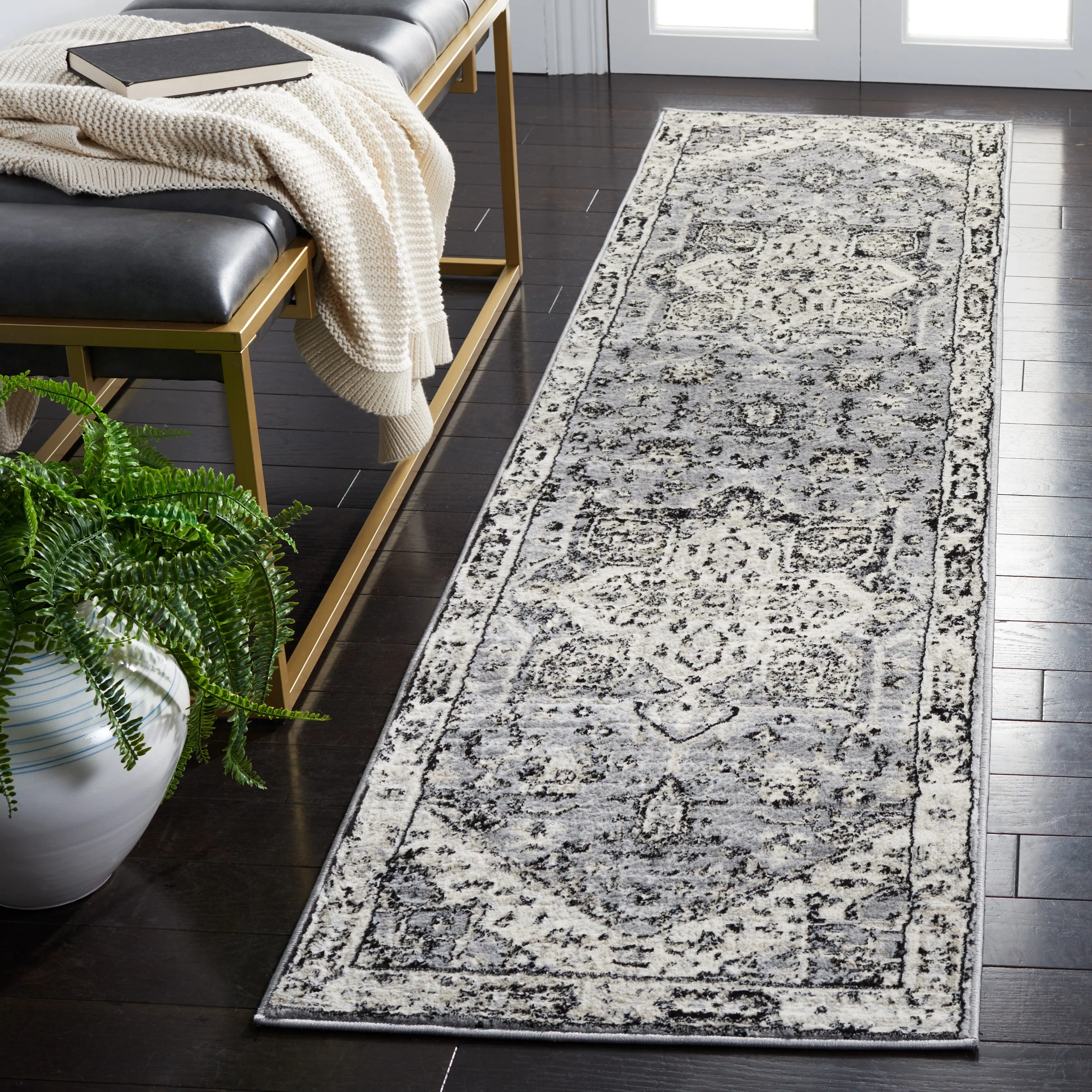 Brentwood Machine Made Area Rug, Grey / Black Traditional Style Easy Care