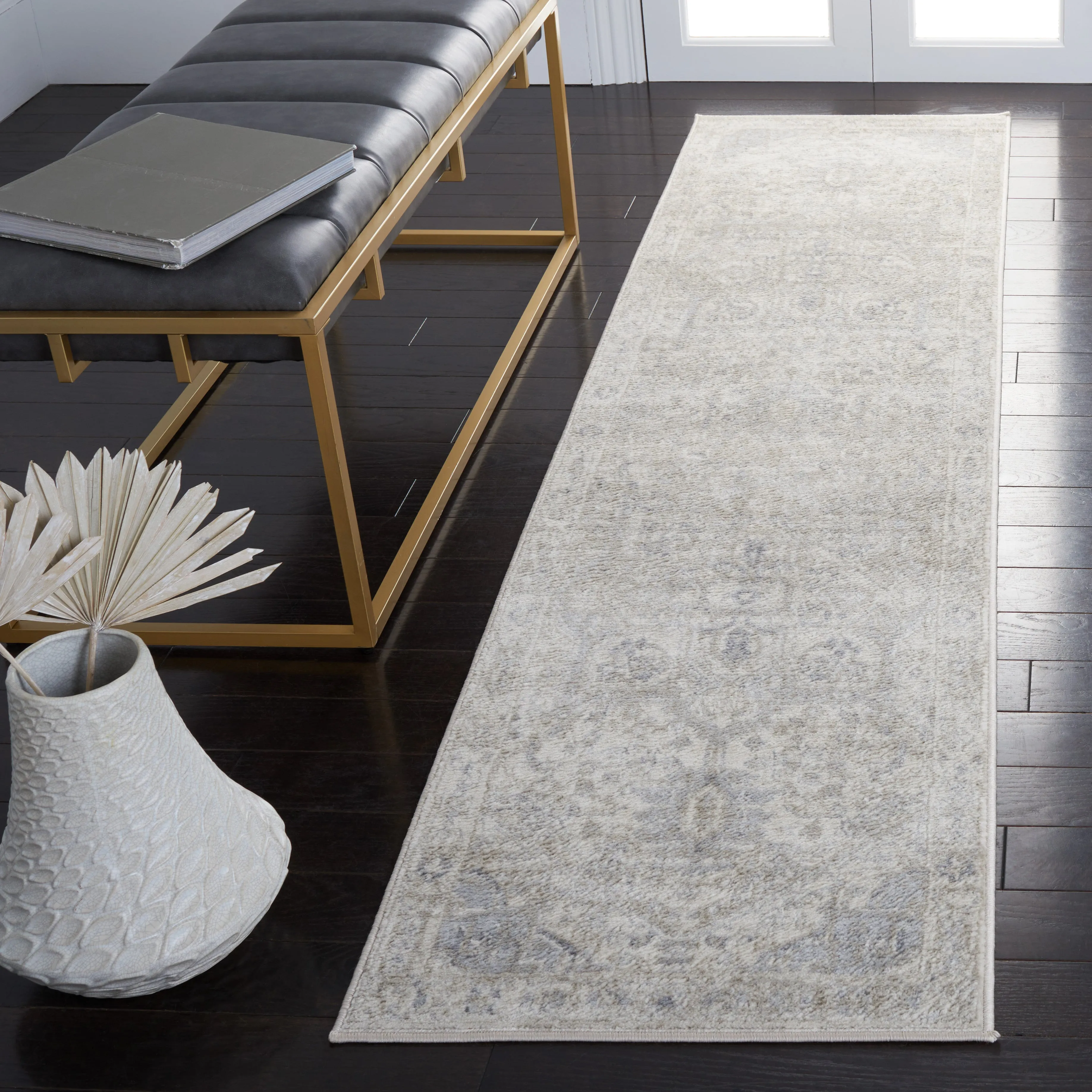 Brentwood Machine Made Area Rug, Ivory / Grey Traditional Style Easy Care