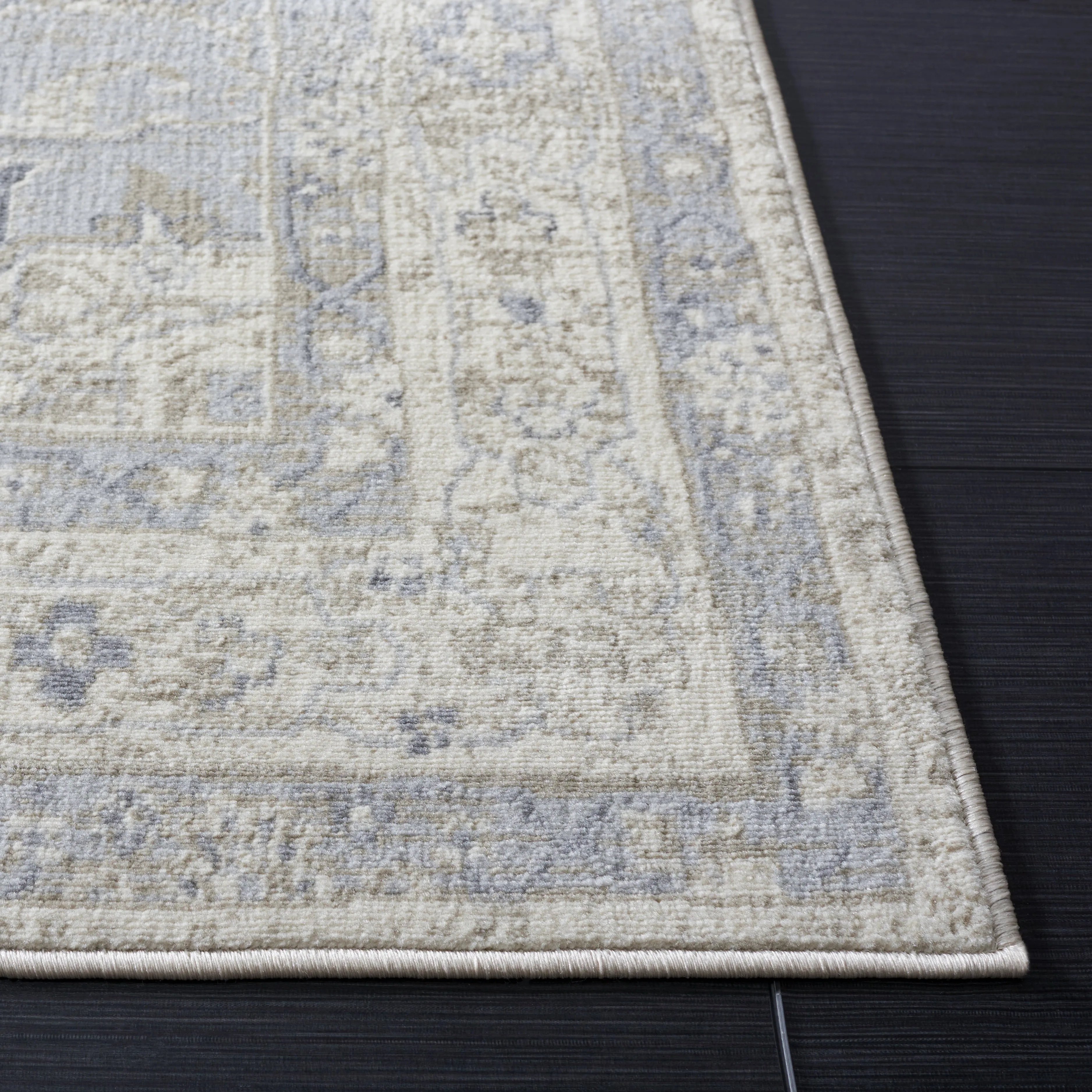 Brentwood Machine Made Area Rug, Ivory / Grey Traditional Style Easy Care