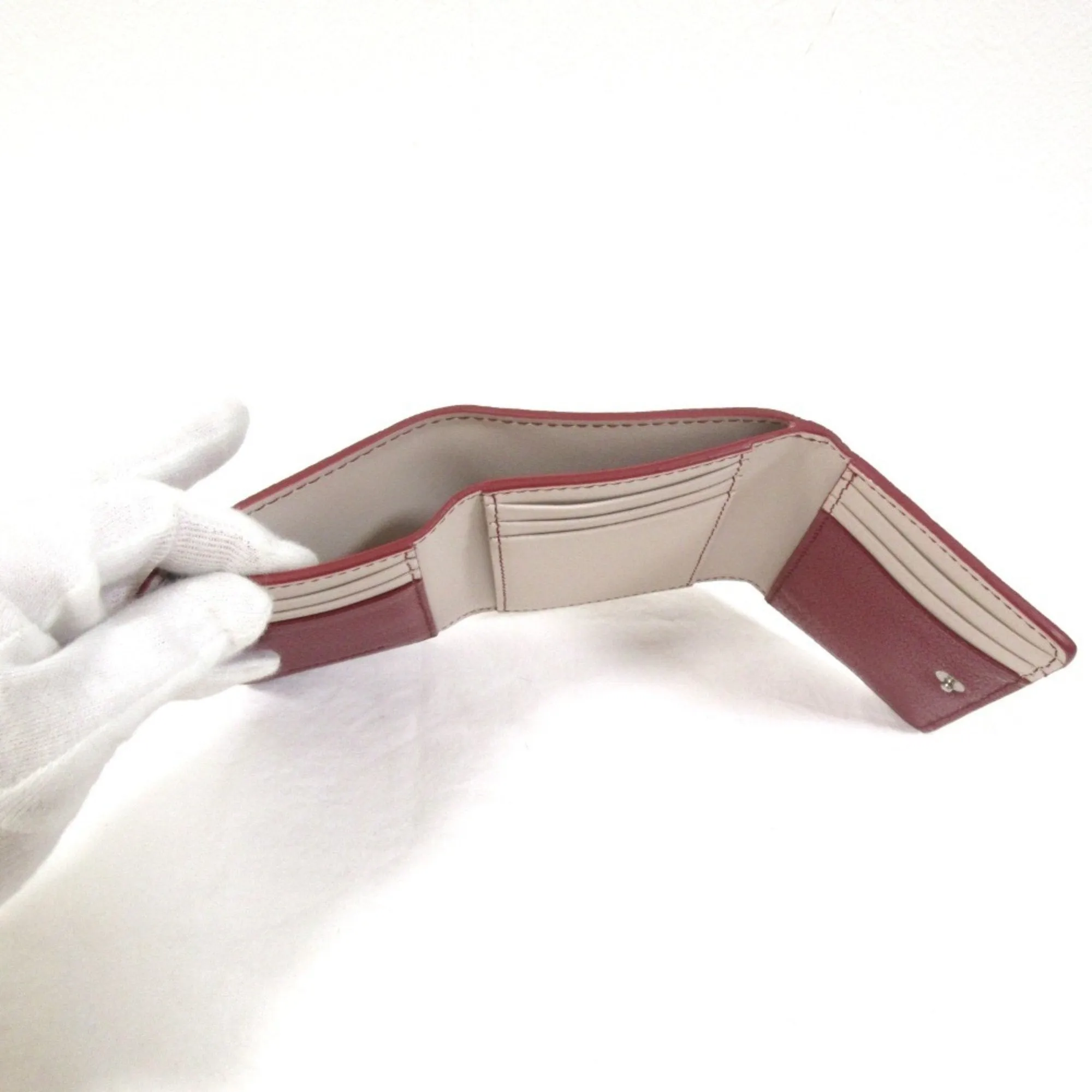 Burberry  Color Wallet (Tri-Fold) (Pre-Owned)