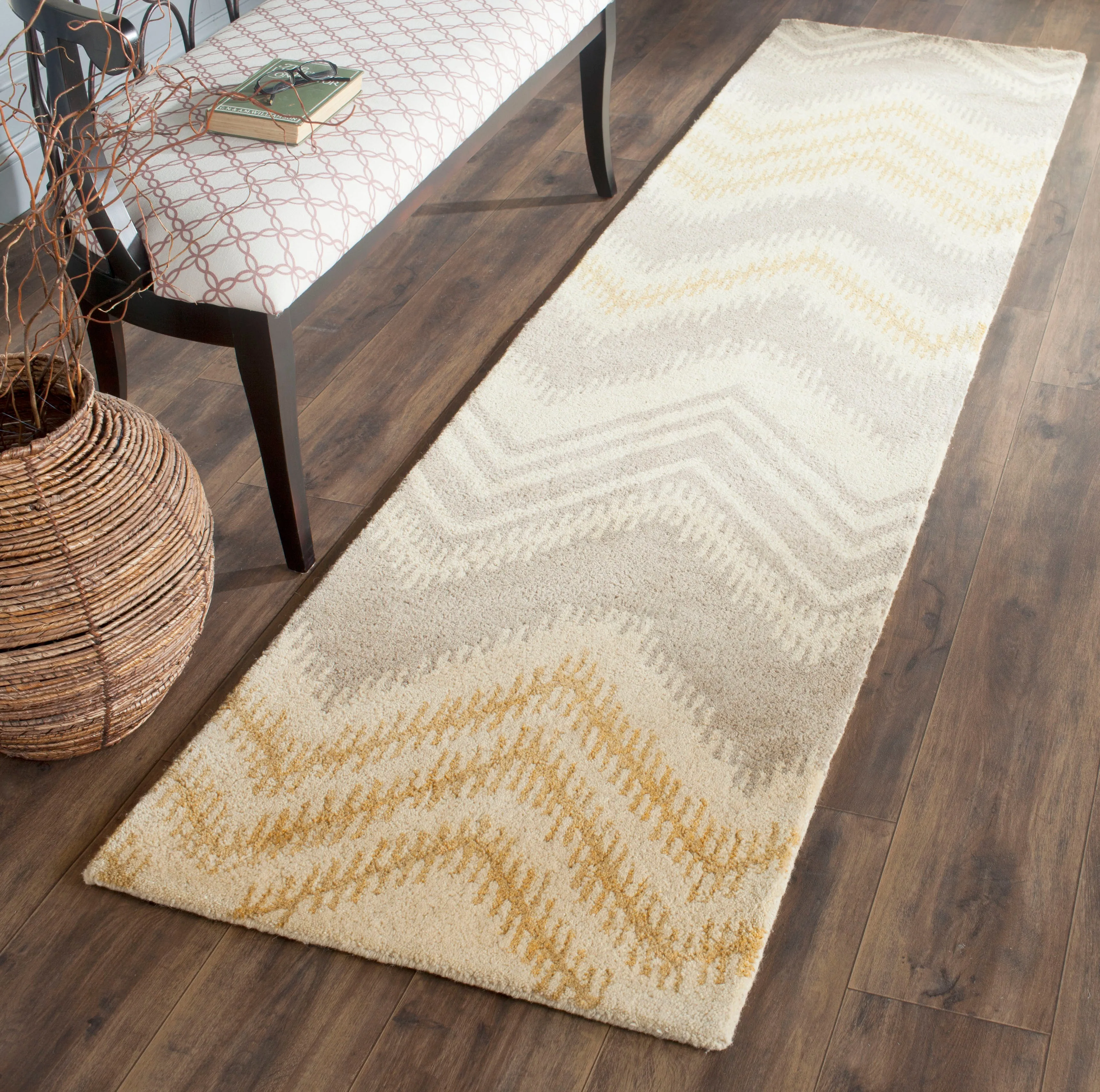 Capri Hand Made Area Rug, Grey / Gold Contemporary Style Non-Shedding
