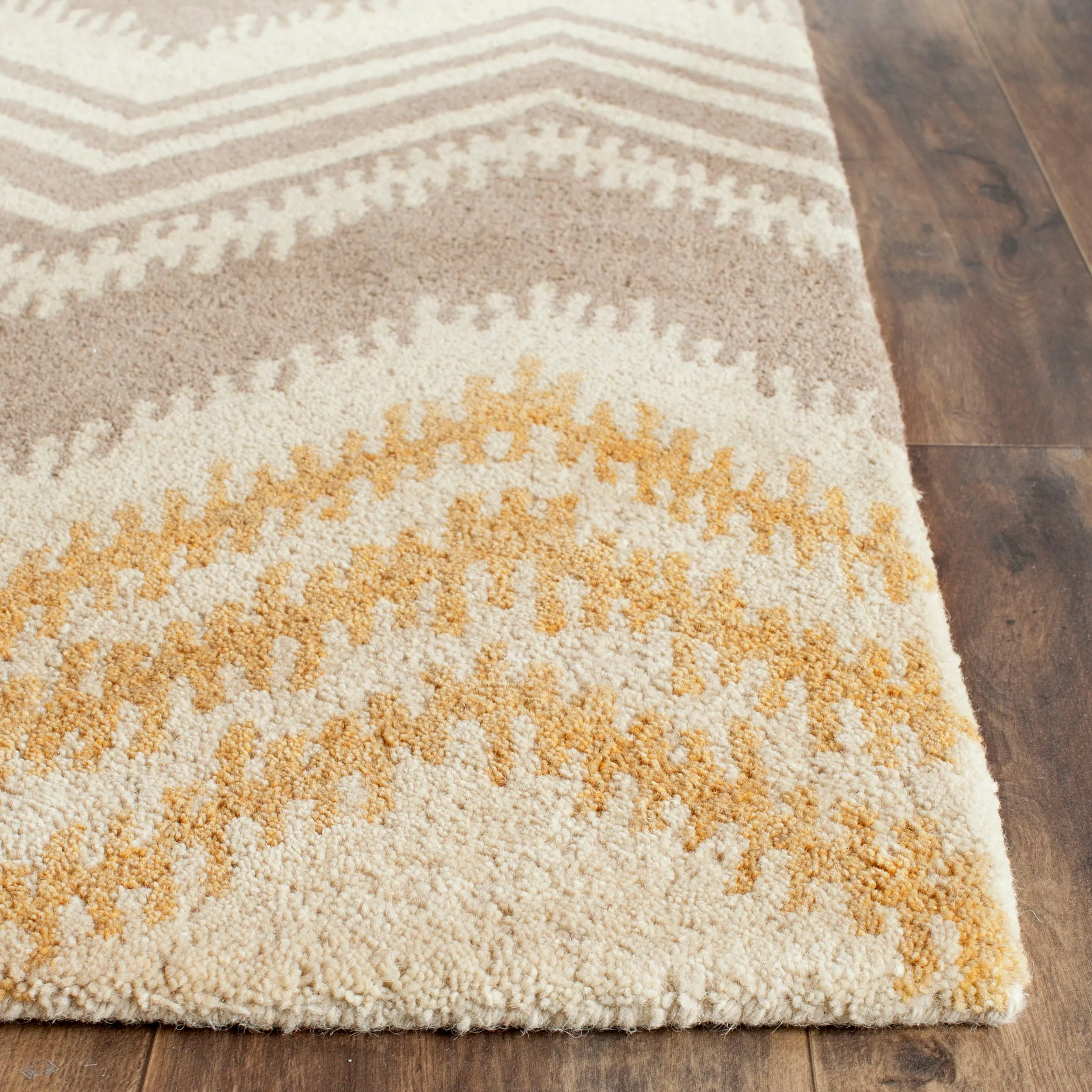 Capri Hand Made Area Rug, Grey / Gold Contemporary Style Non-Shedding