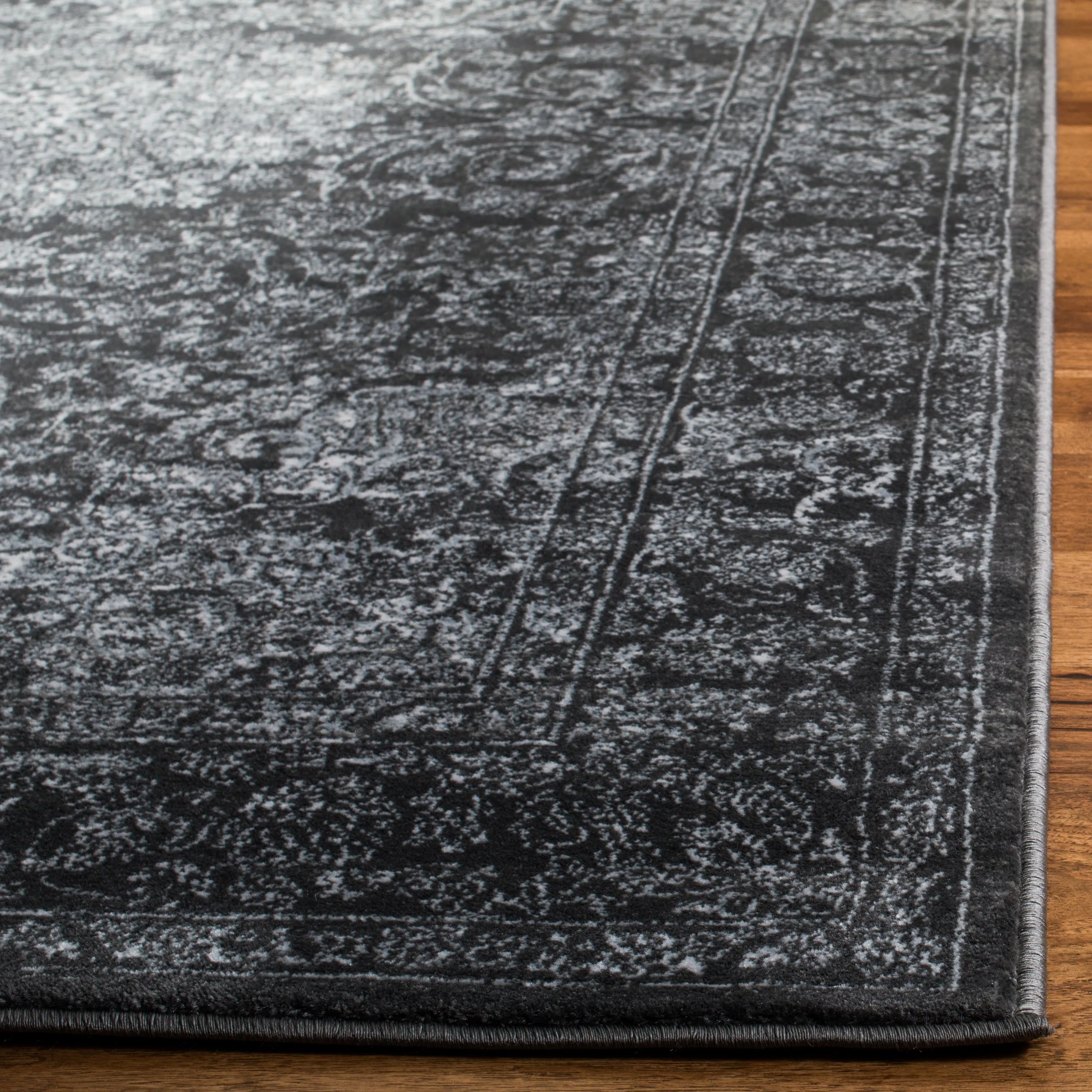 Carnegie Machine Made Area Rug, Dark Grey / Cream Traditional Style Easy Care