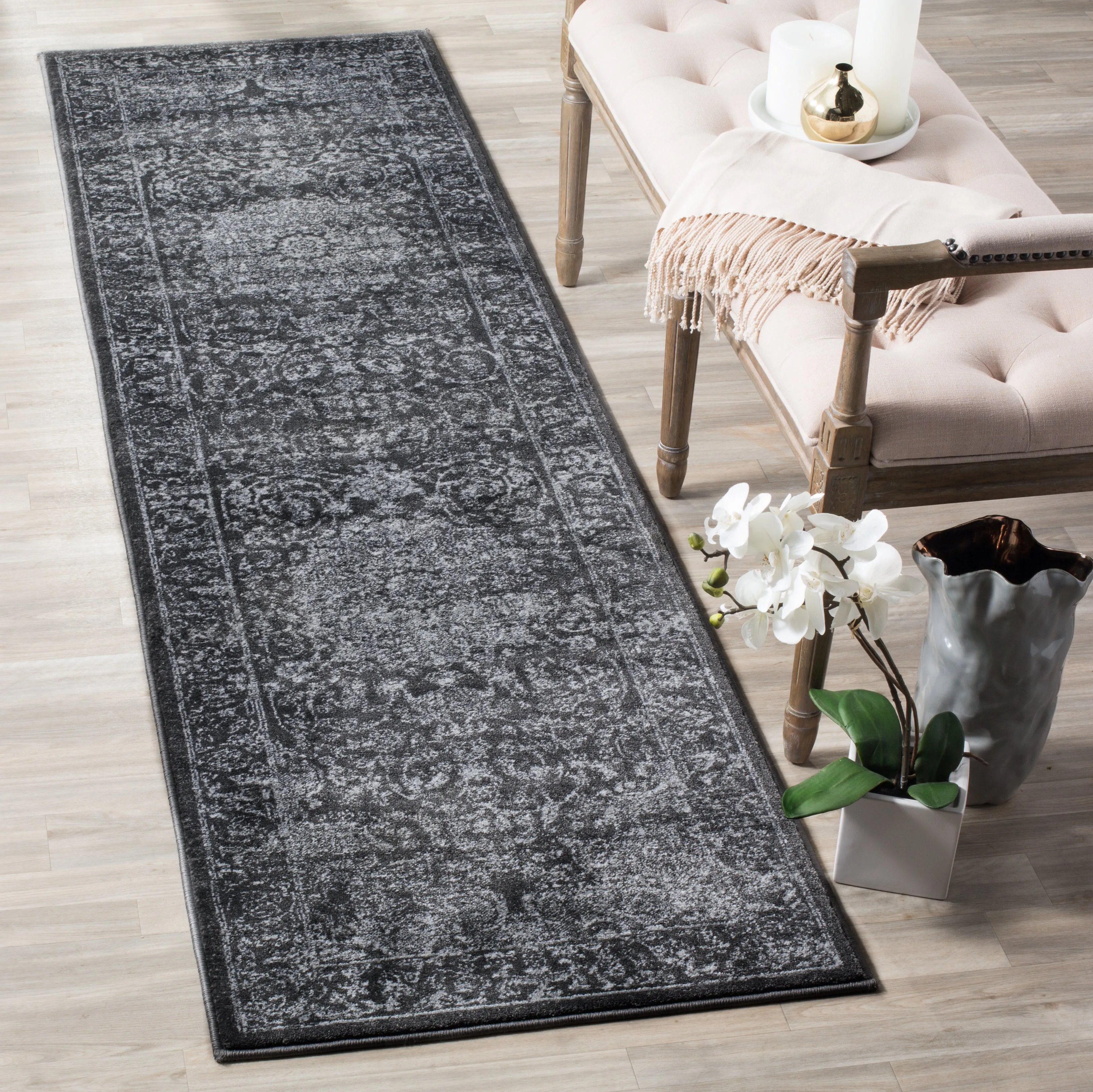 Carnegie Machine Made Area Rug, Dark Grey / Cream Traditional Style Easy Care