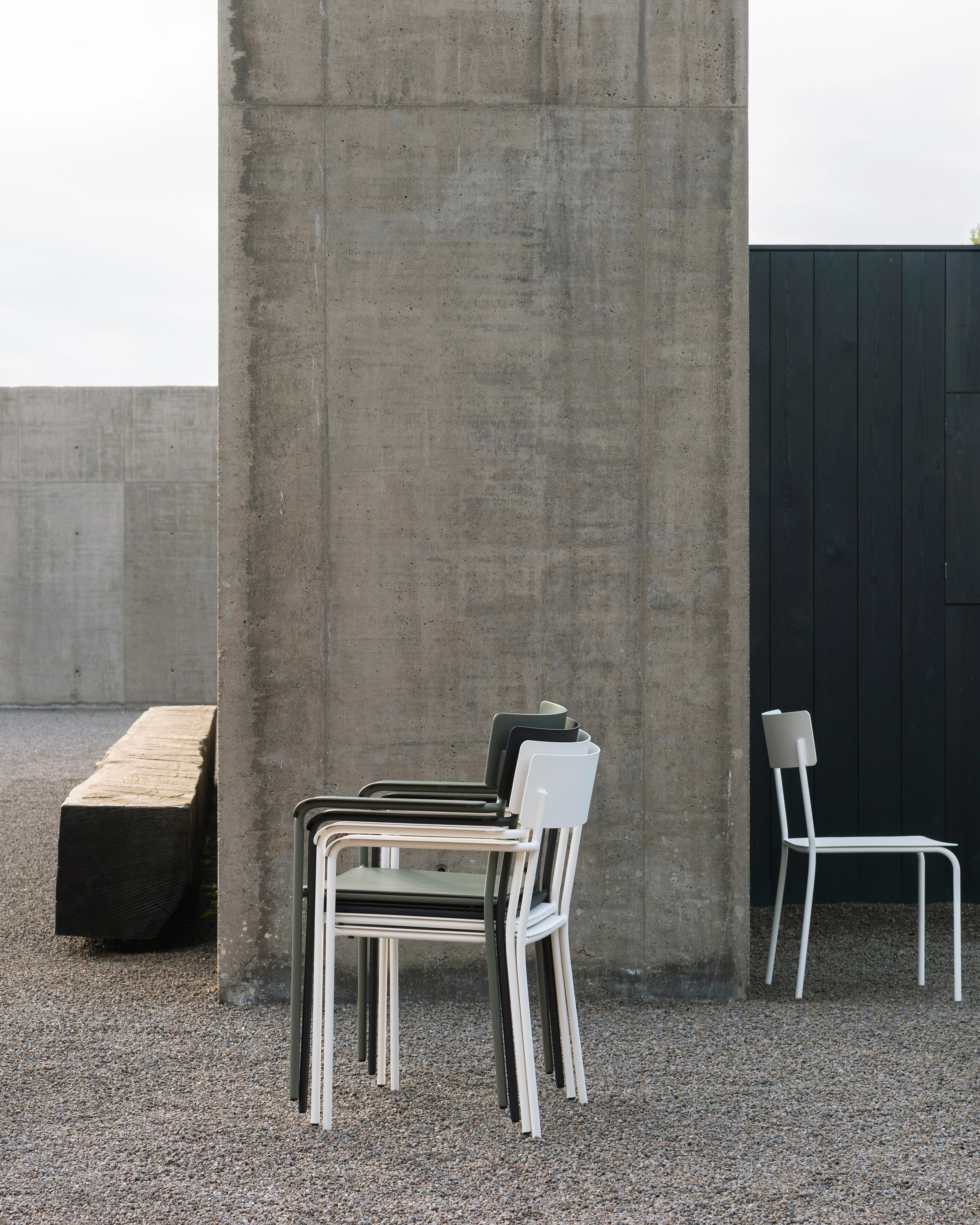 Chair S without armrests aluminium sand August