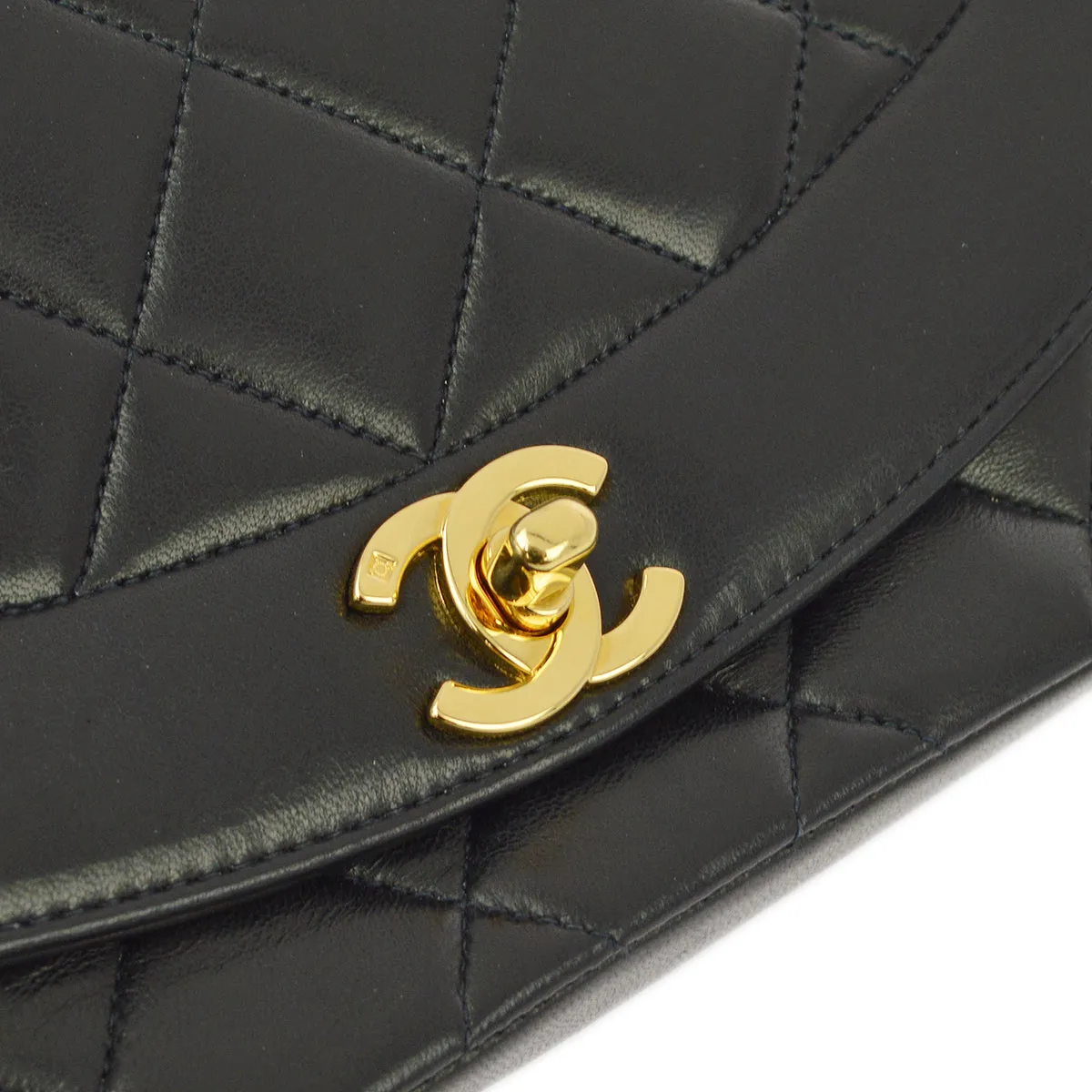 Chanel * 1994-1996 Lambskin Small Diana Shoulder Bag