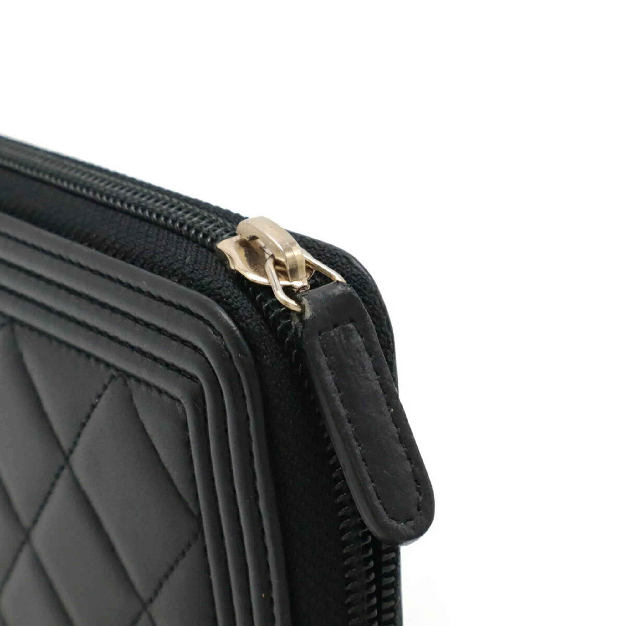 Chanel Boy Chanel Leather Long Wallet (Bi-Fold) (Pre-Owned)
