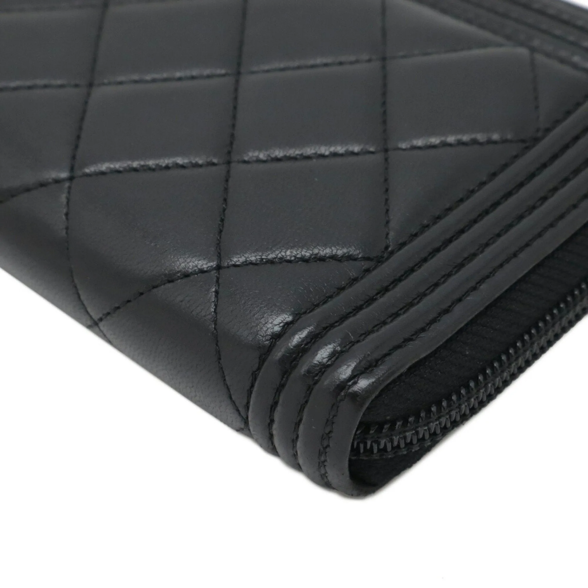 Chanel Boy Chanel Leather Long Wallet (Bi-Fold) (Pre-Owned)