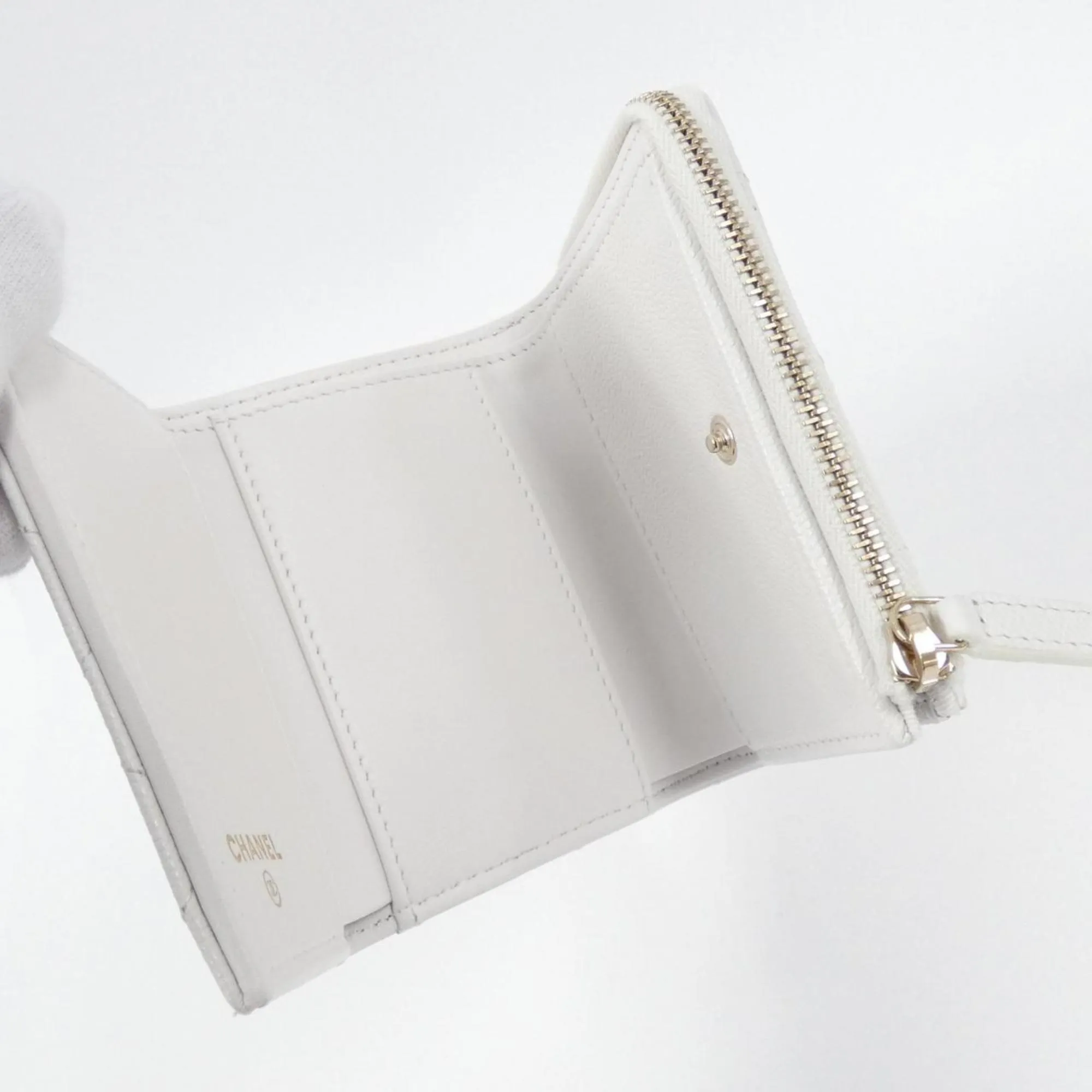 Chanel gold Caviar Leather Wallet (Tri-Fold) (Pre-Owned)