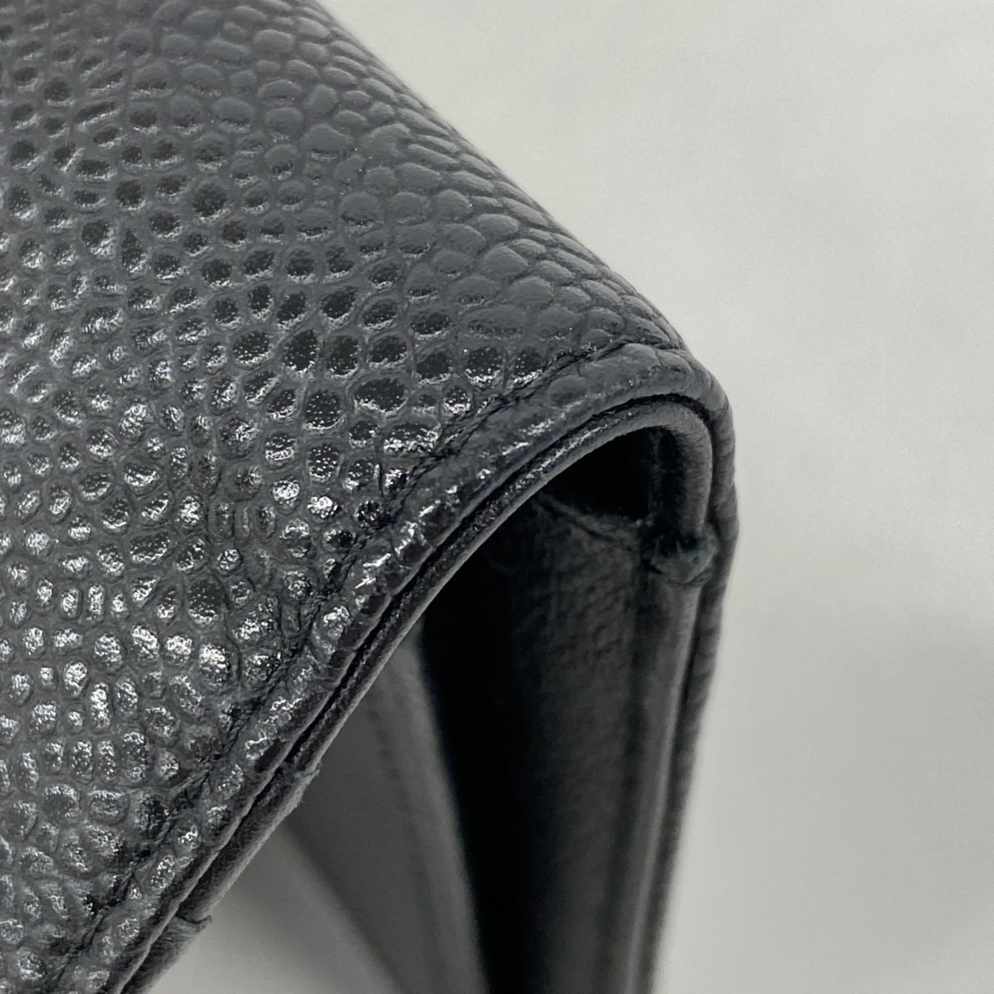 Chanel Grained Calfskin Long Wallet (Bi-Fold) (Pre-Owned)