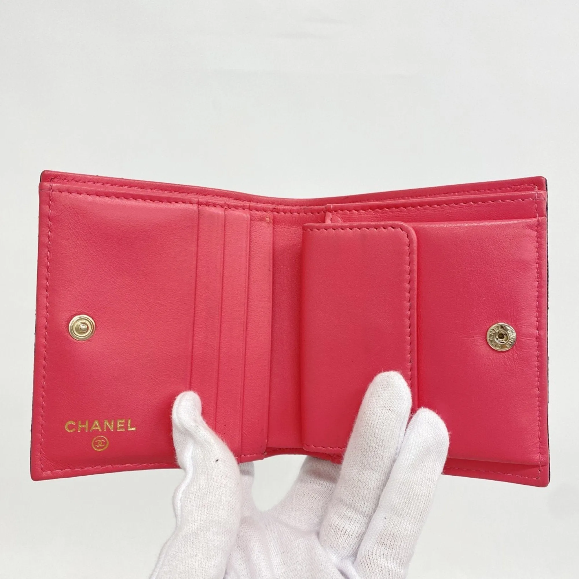 Chanel Grained Calfskin Wallet (Bi-Fold) (Pre-Owned)