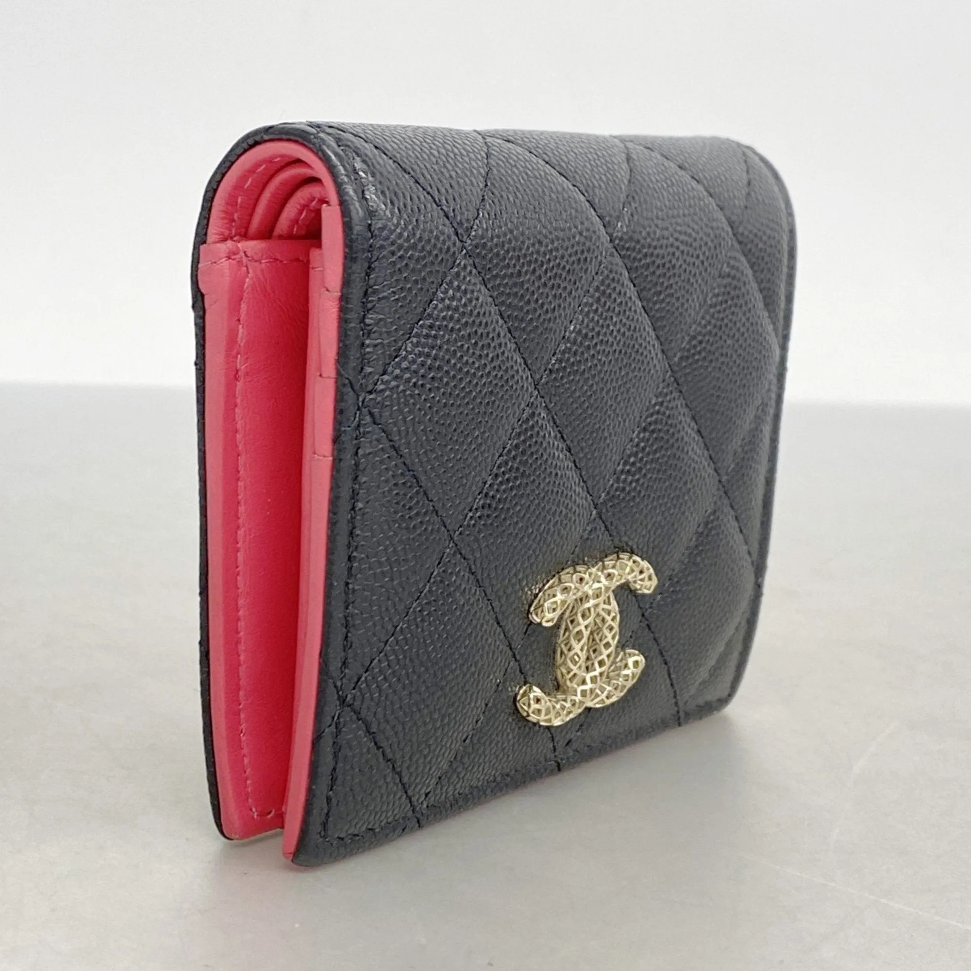 Chanel Grained Calfskin Wallet (Bi-Fold) (Pre-Owned)