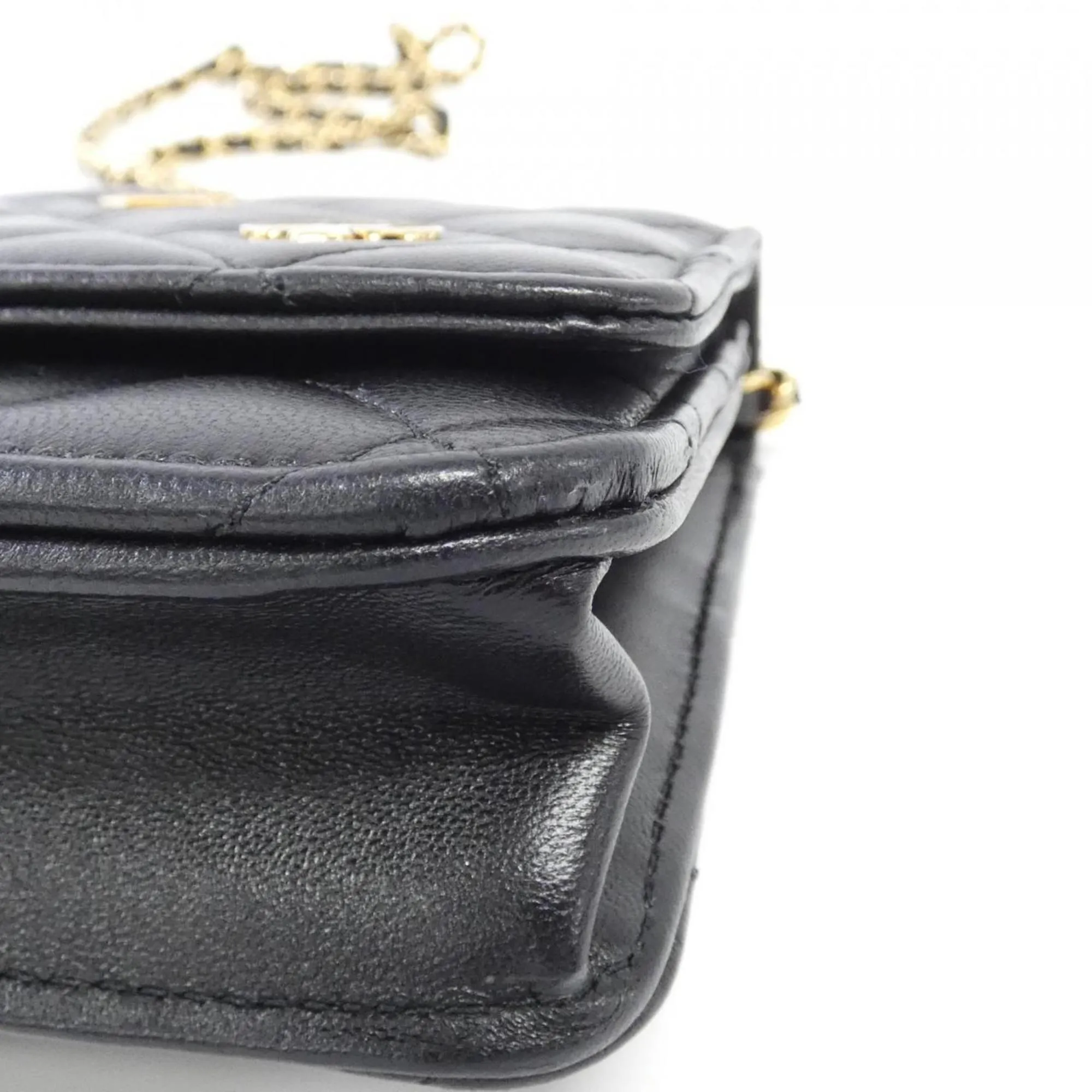 Chanel Leather Chain/Shoulder Wallet (Pre-Owned)