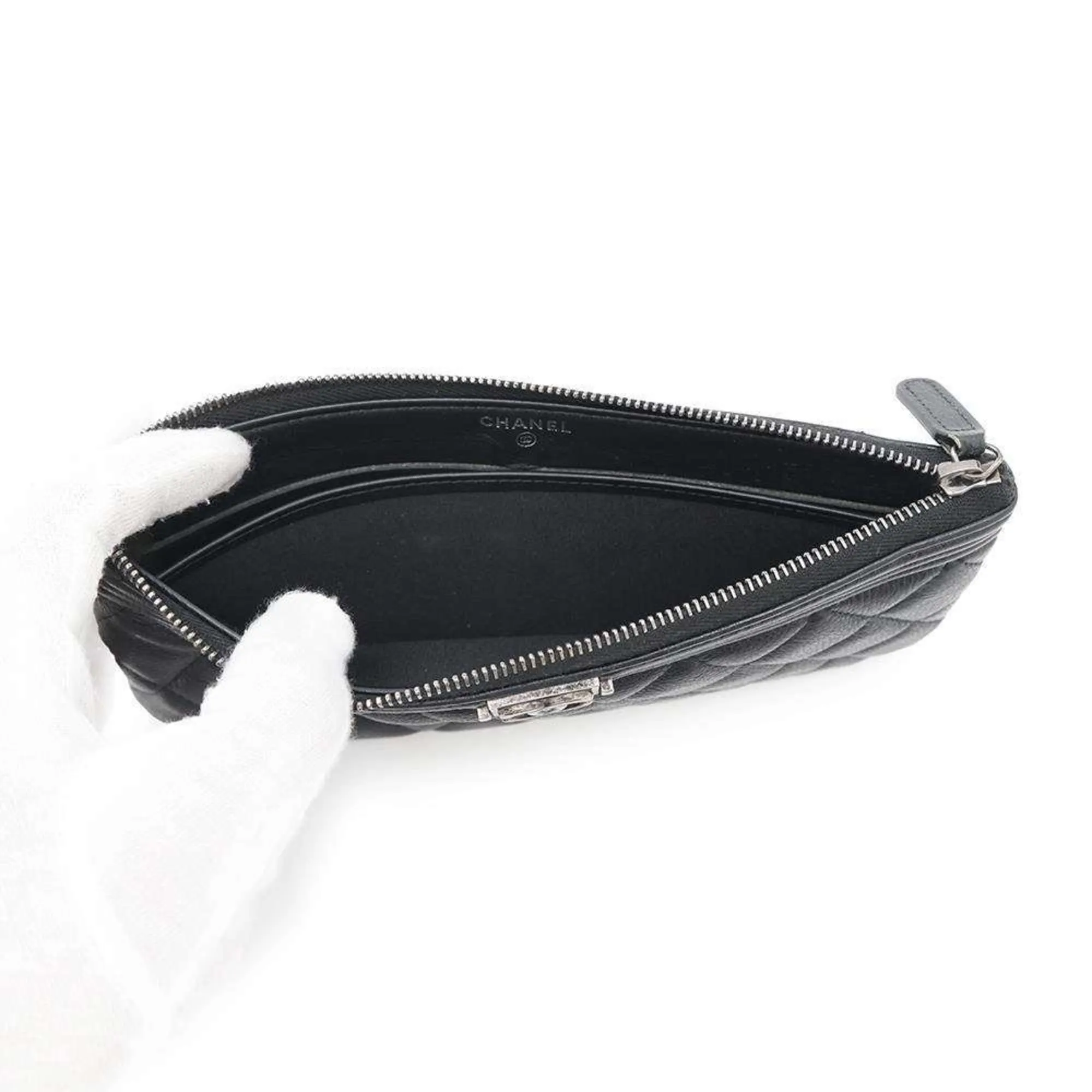 Chanel Leather Long Wallet (Bi-Fold) (Pre-Owned)