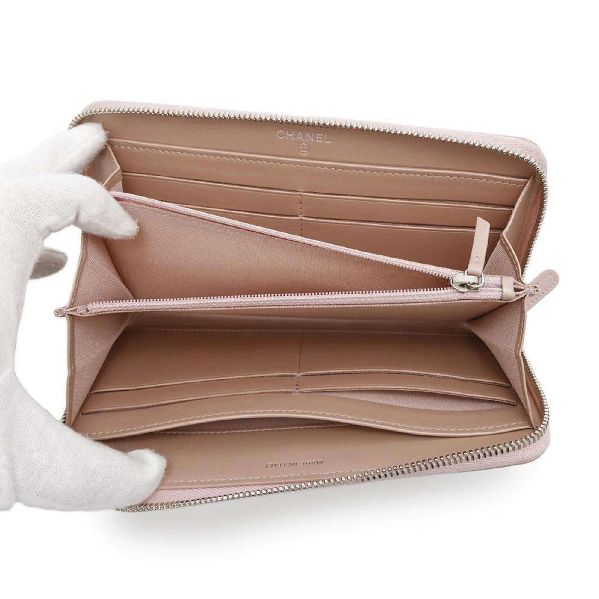 Chanel Leather Long Wallet (Bi-Fold) (Pre-Owned)
