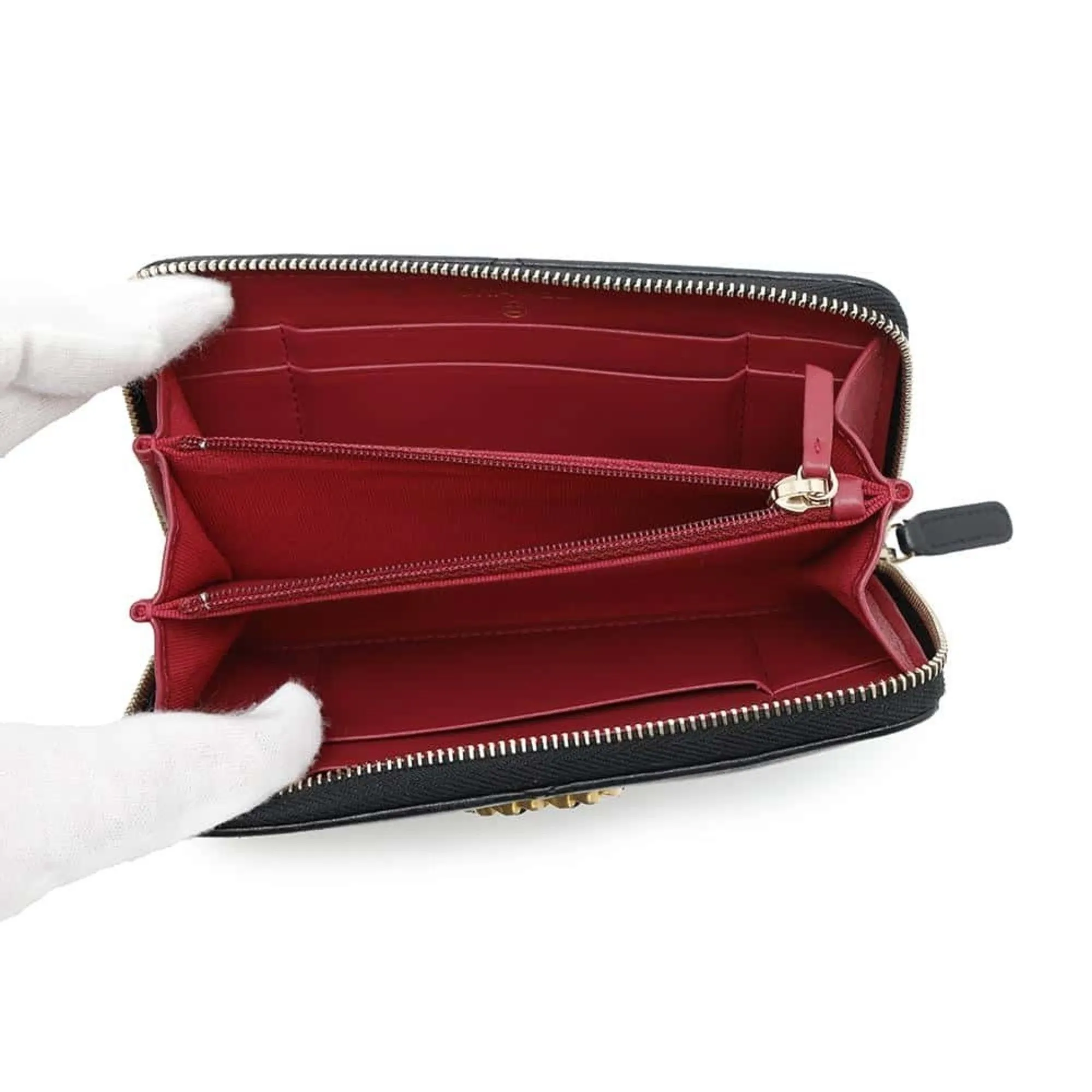 Chanel Leather Long Wallet (Bi-Fold) (Pre-Owned)