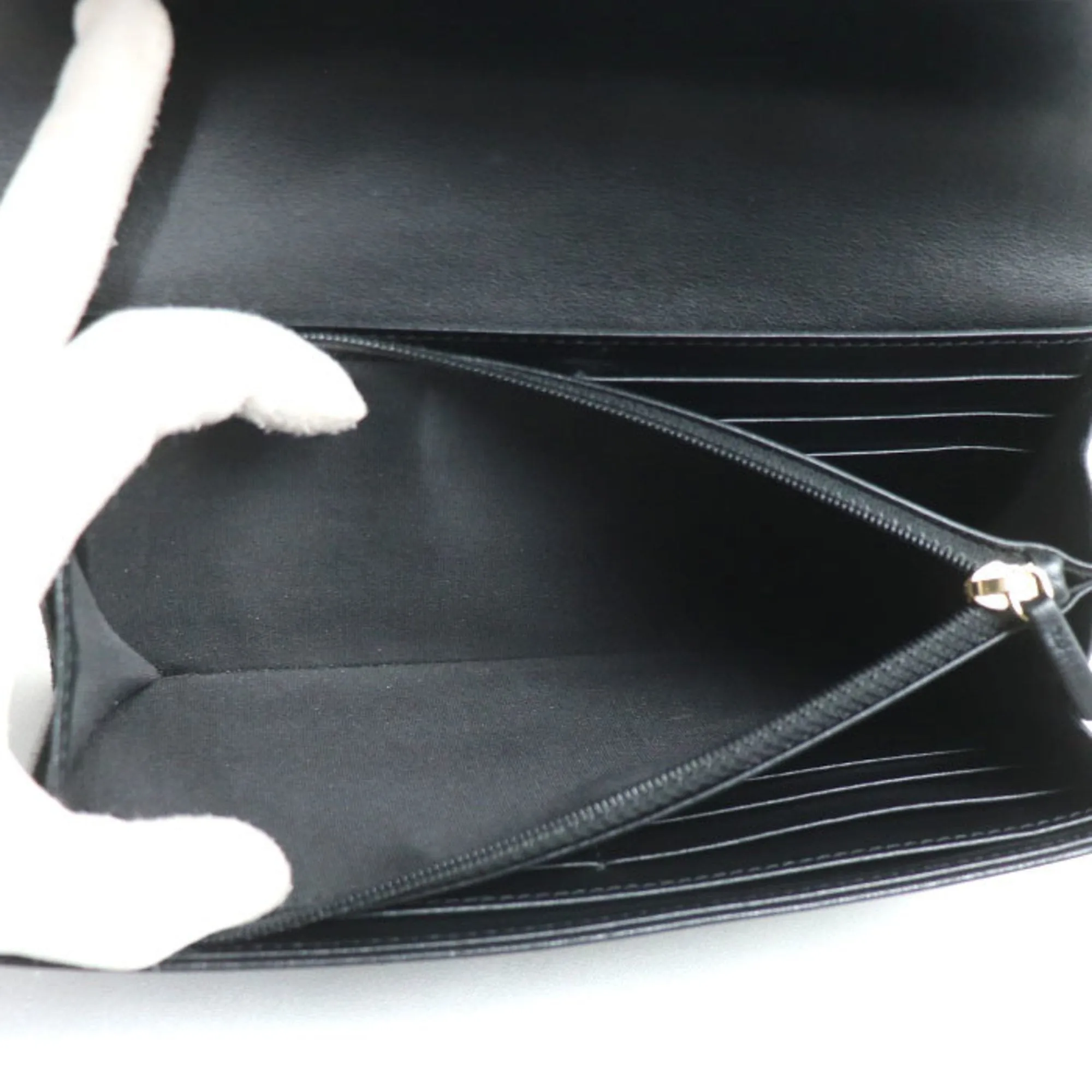 Chanel Leather Long Wallet (Bi-Fold) (Pre-Owned)