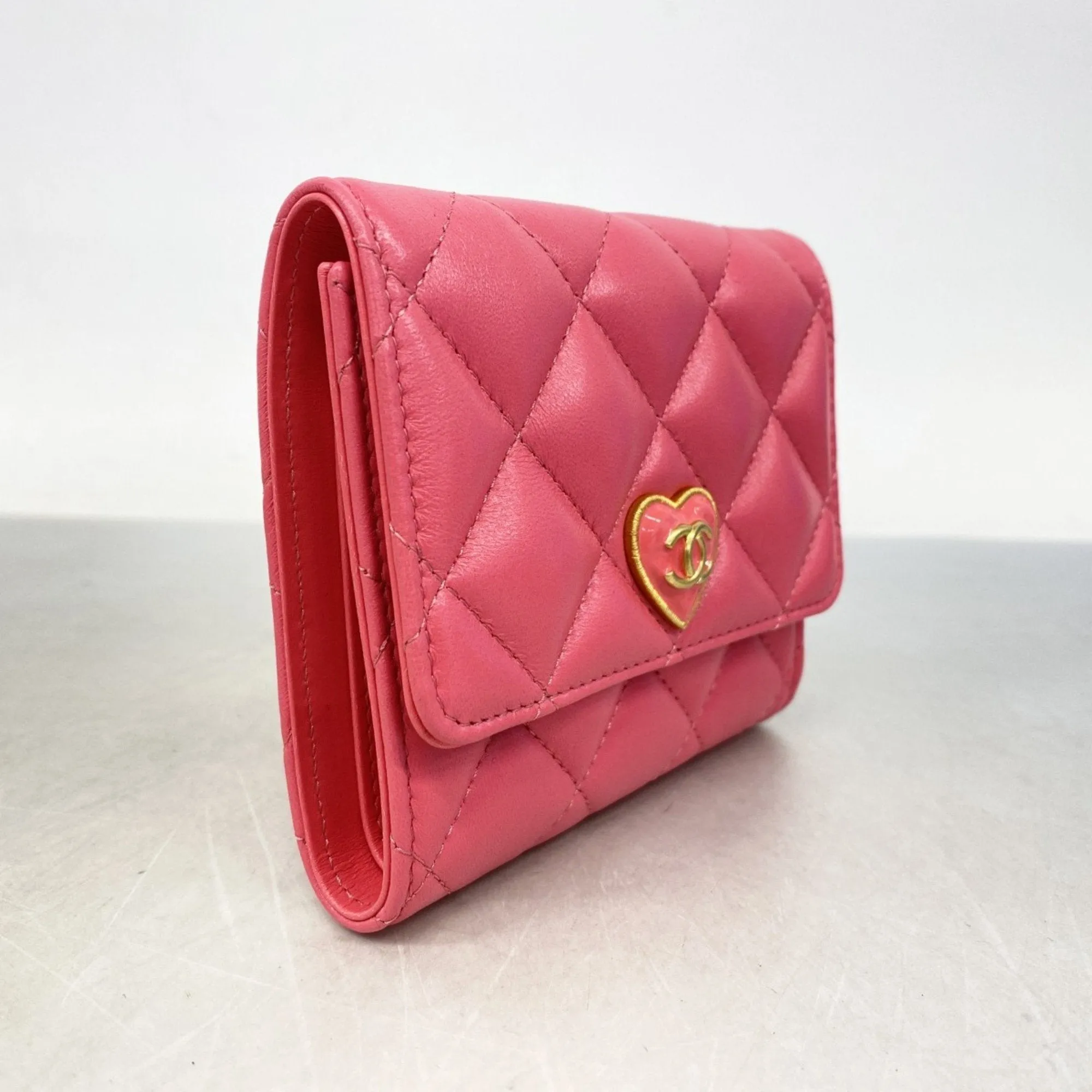 Chanel Leather Wallet (Tri-Fold) (Pre-Owned)