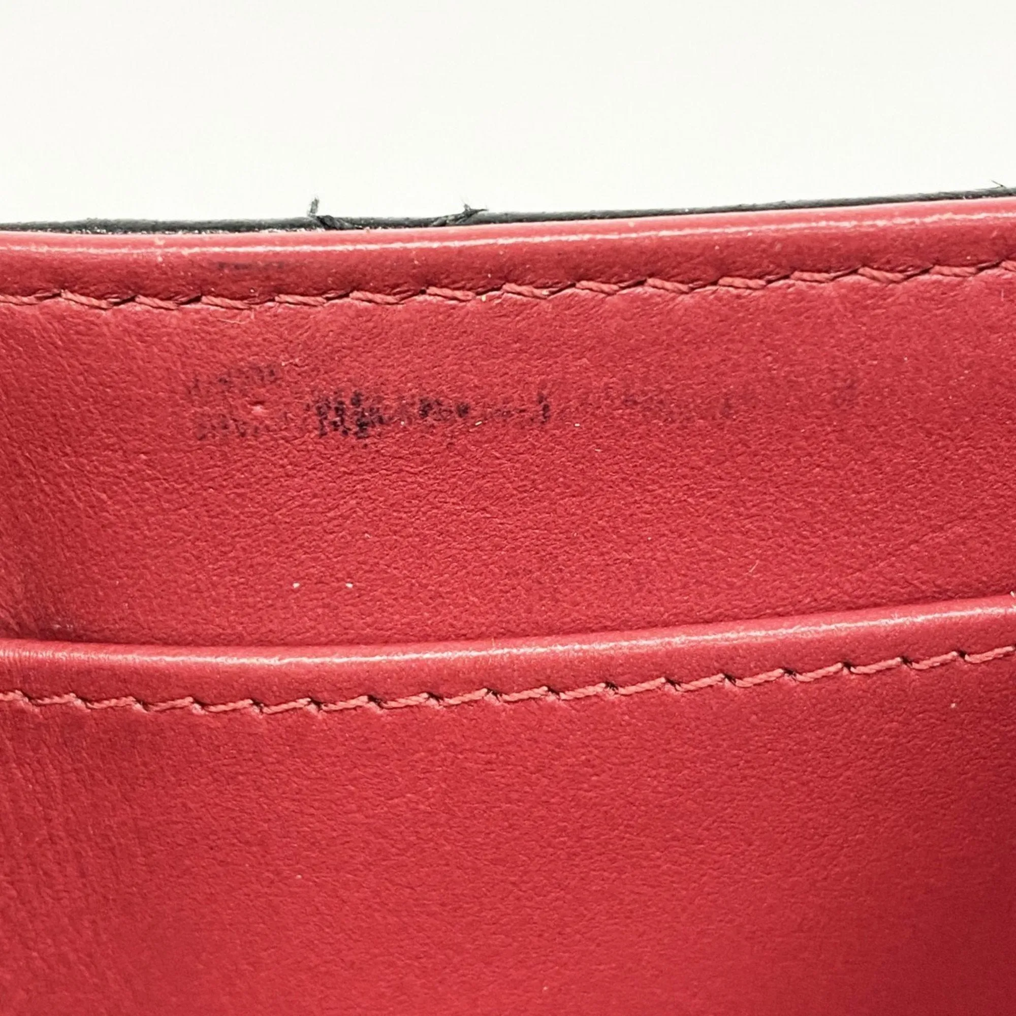 Chanel Leather Wallet (Tri-Fold) (Pre-Owned)