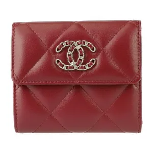 Chanel Leather Wallet (Tri-Fold) (Pre-Owned)
