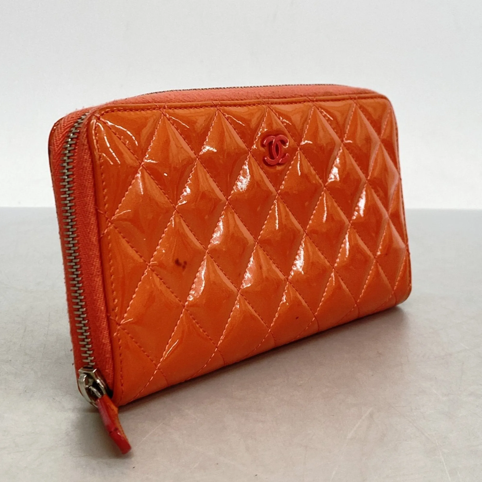 Chanel Patent Leather Long Wallet (Bi-Fold) (Pre-Owned)