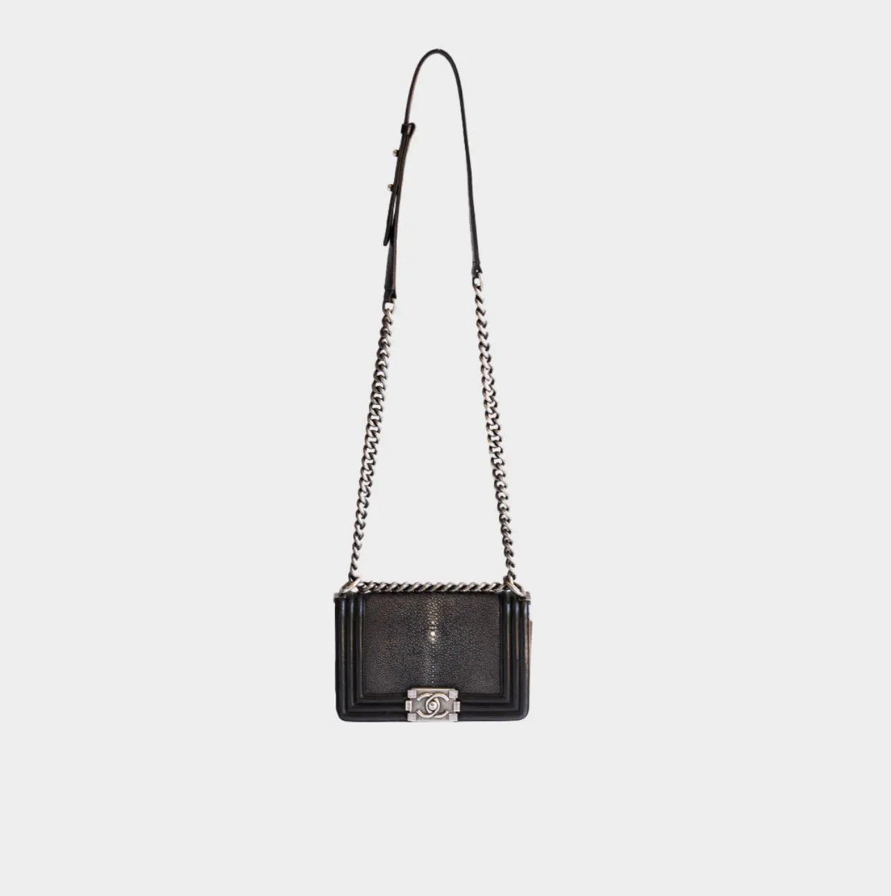 CHANEL - RARE BAG BOY SMALL BLACK STINGRAY