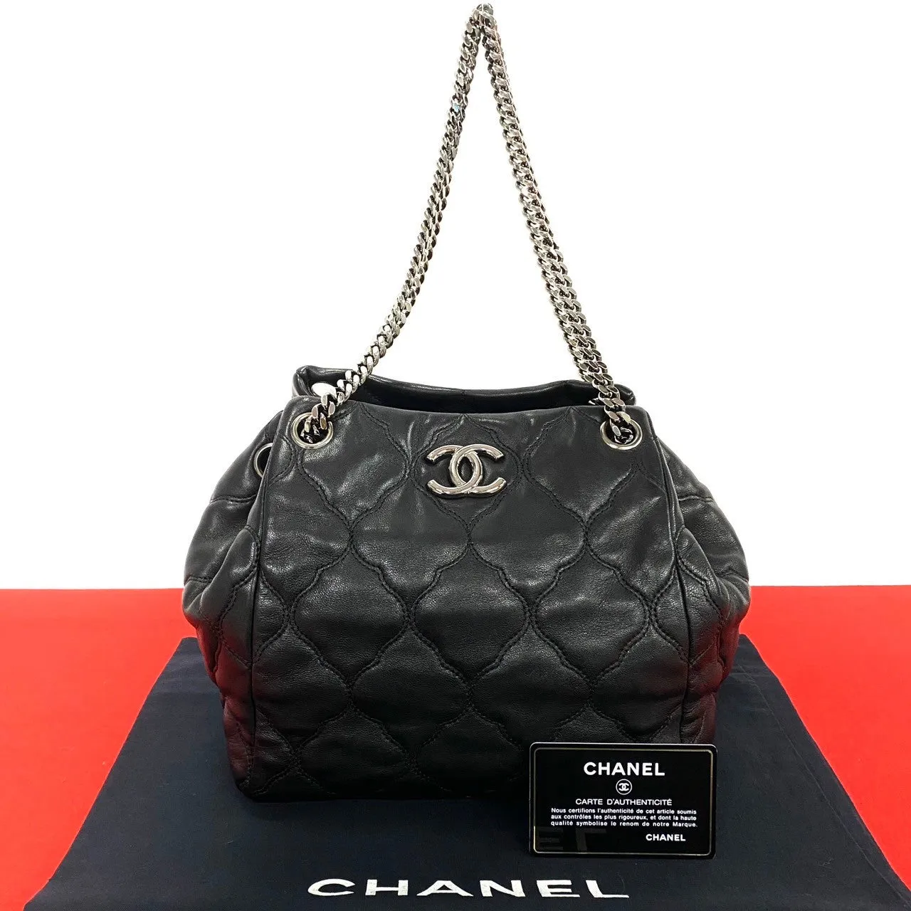 CHANEL Shoulder Bag lambskin black